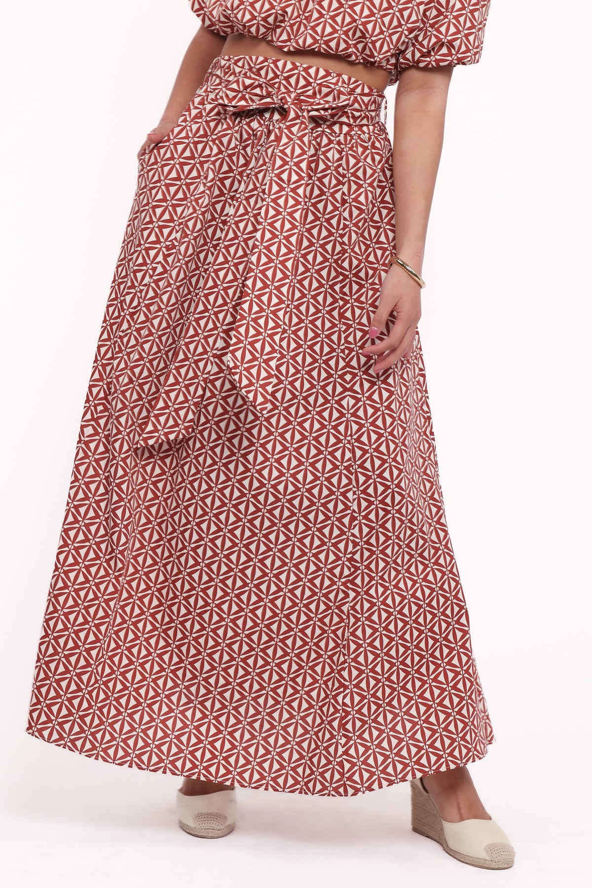 Delilah Set in Geo Print – view 7 of 8