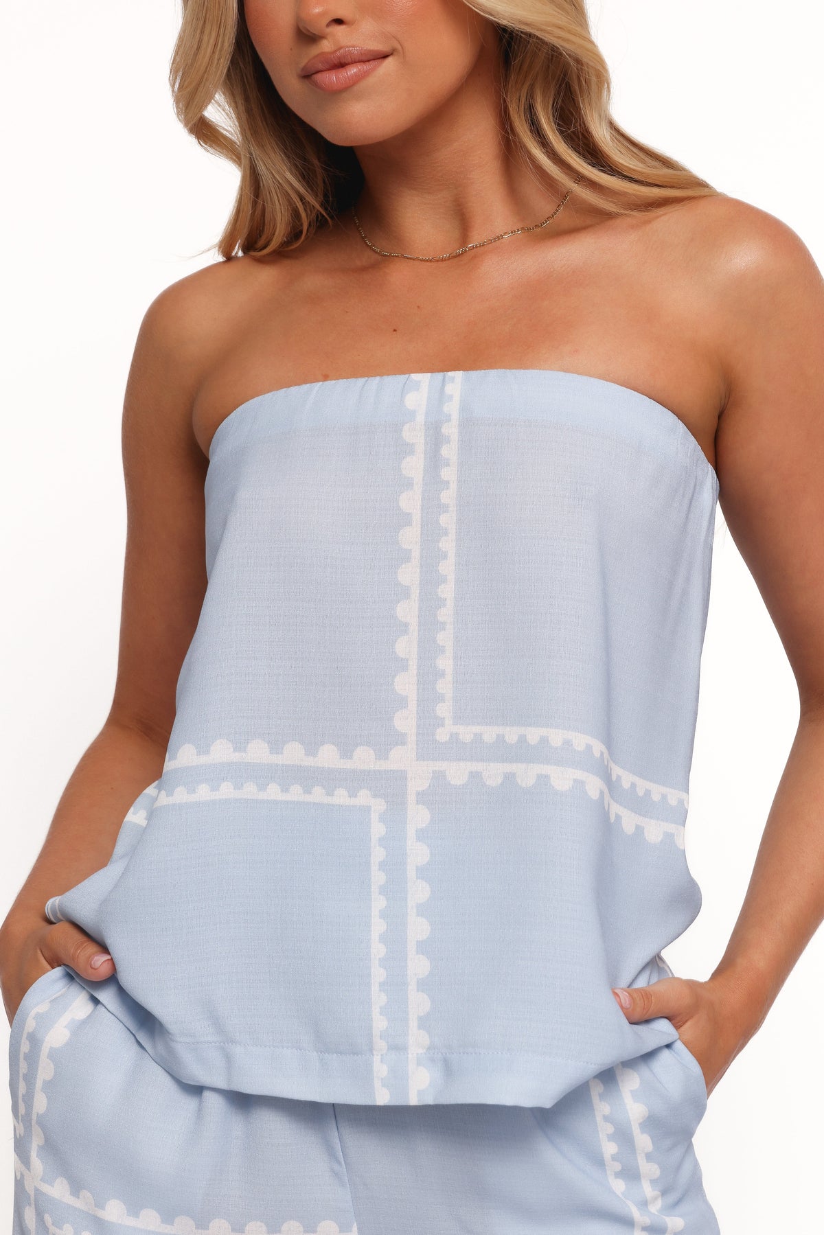Ezra Pant Set in Light Blue – view 4 of 10