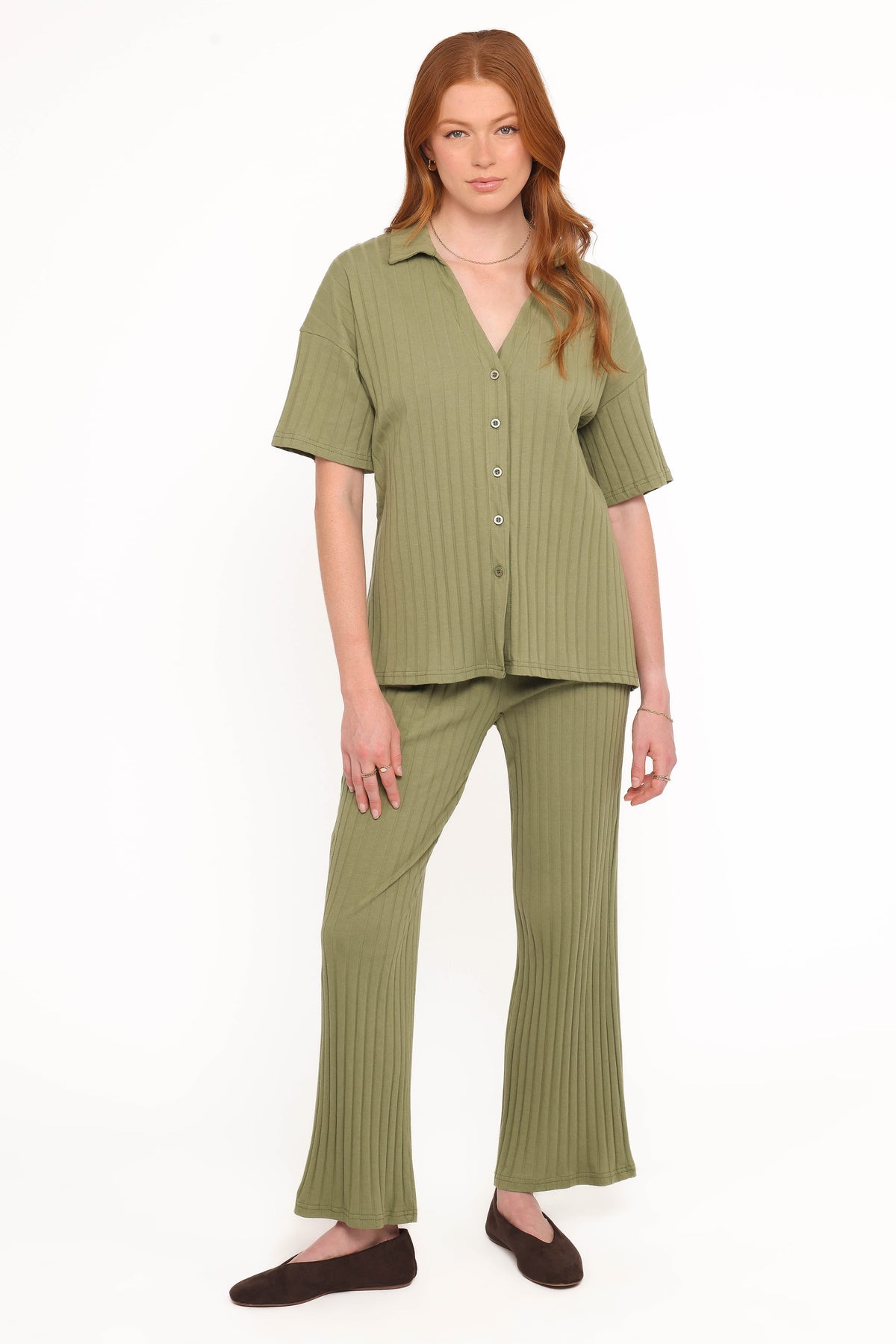 Phillipa Wide Ribbed Shirt Set in Olive – view 2 of 6