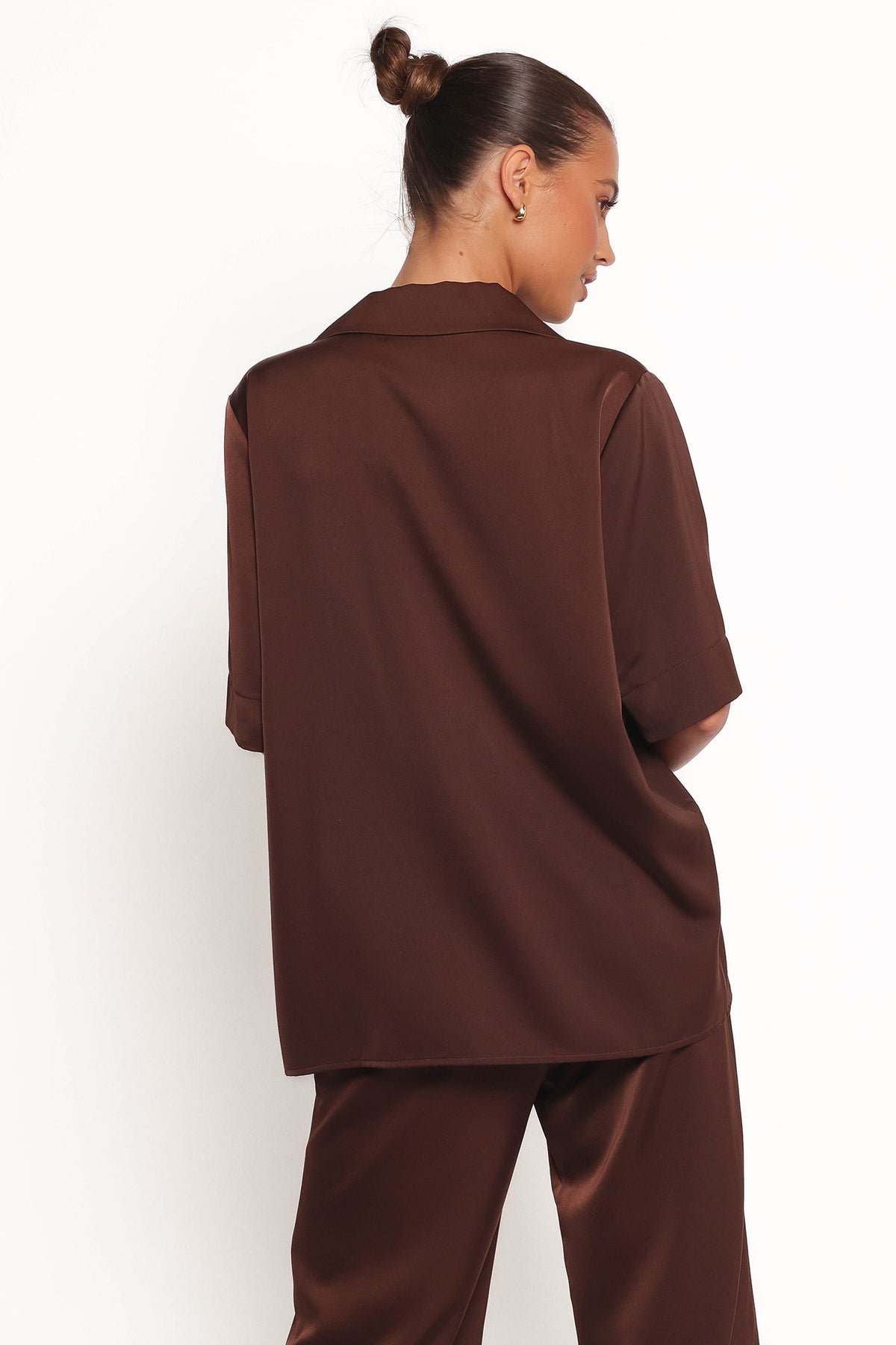 Arryn Short Sleeve Shirt in Chocolate Brown – view 5 of 7