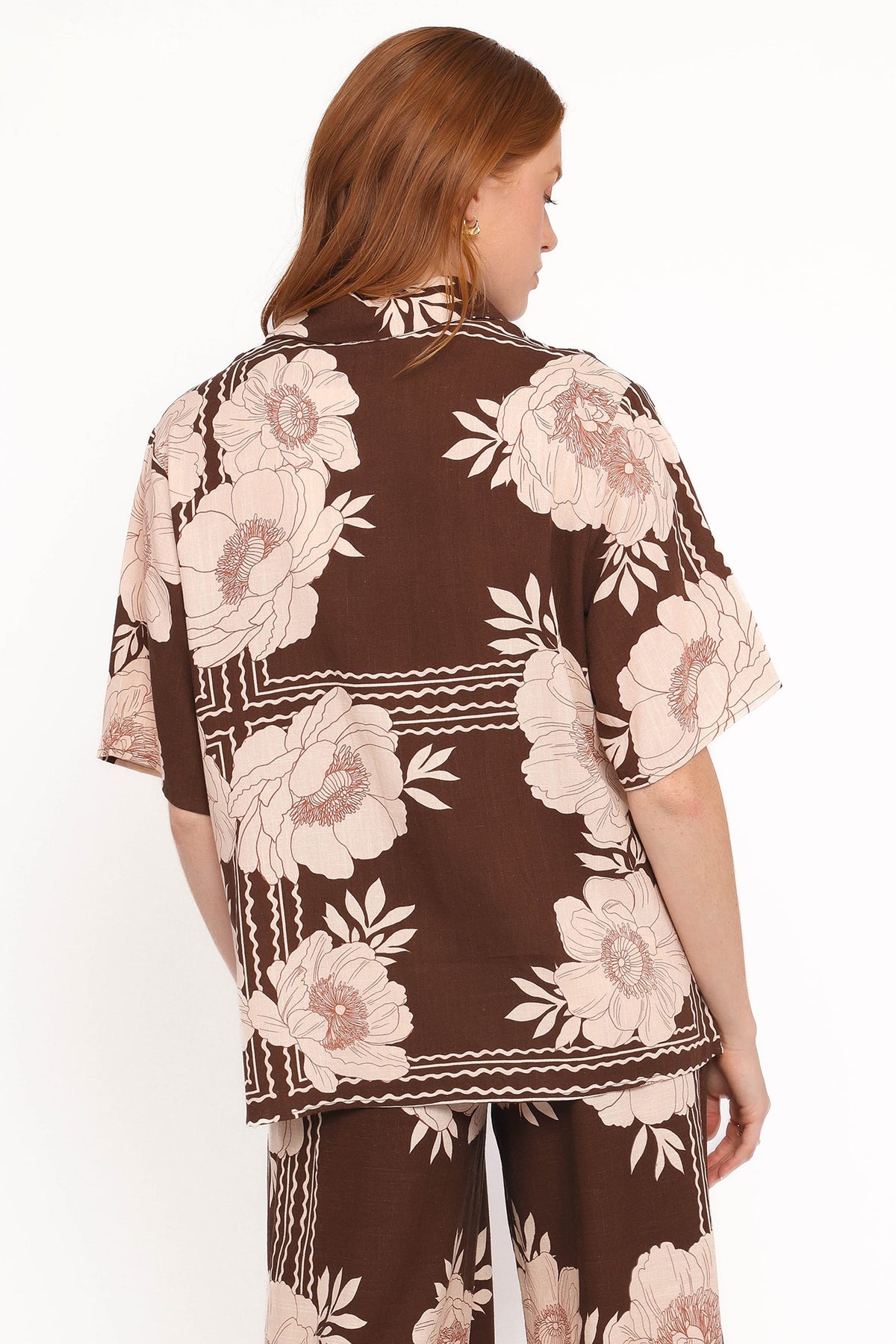 Bernadine Short Sleeve Shirt in Brown Floral – view 4 of 6