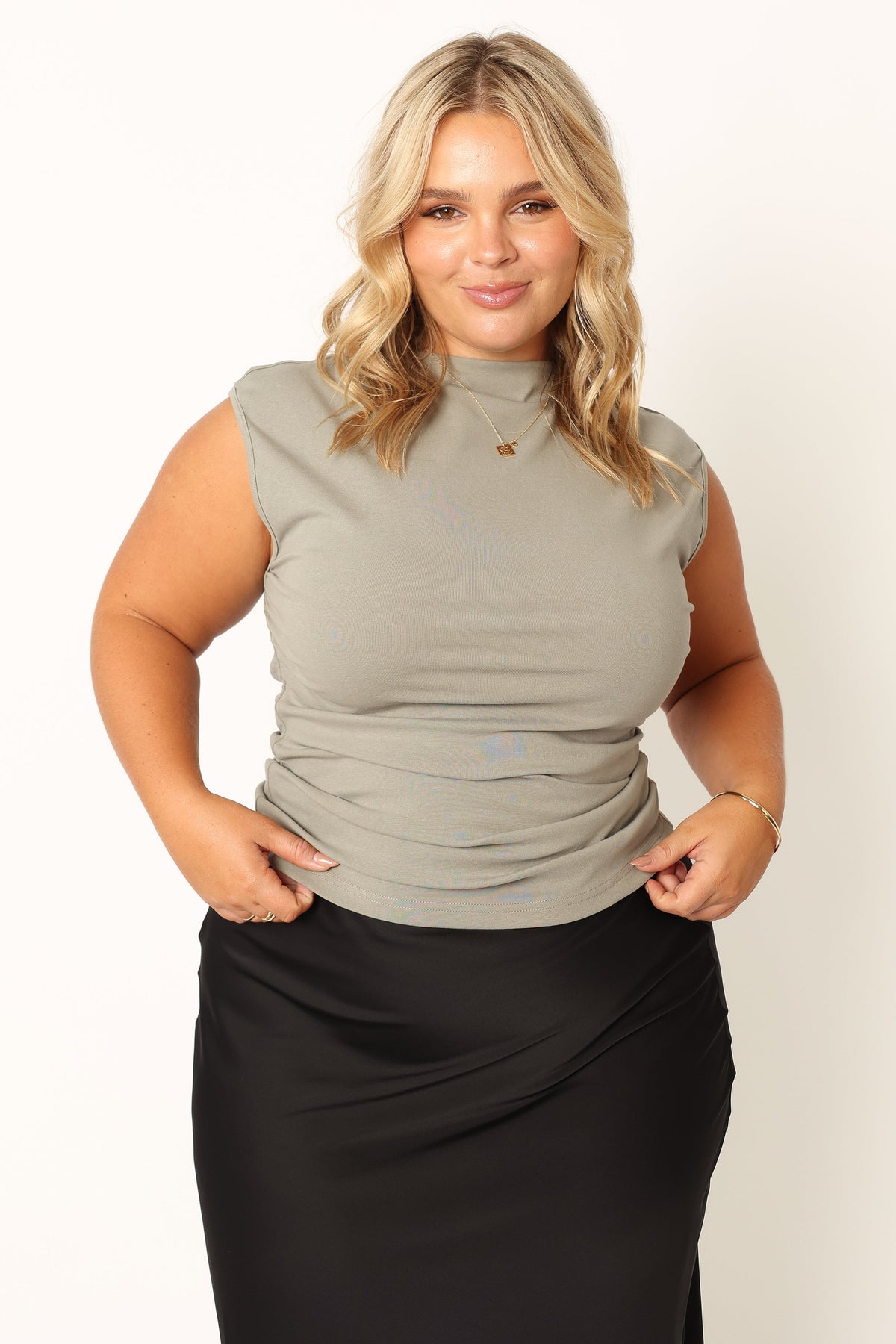 Nissa Top in Olive – view 4 of 15