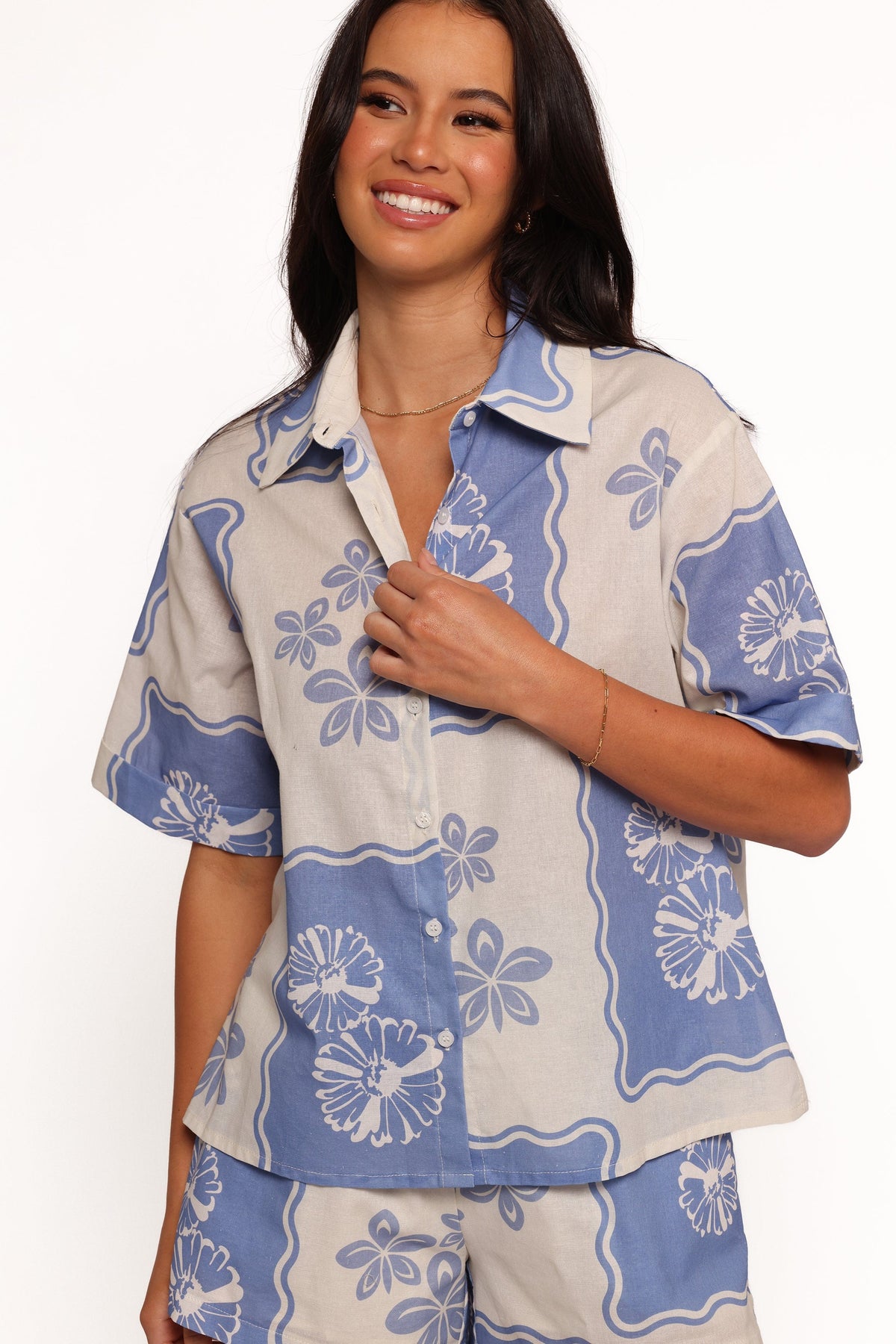 Shellie Short Sleeve Shirt in Blue Dahlia – view 3 of 8