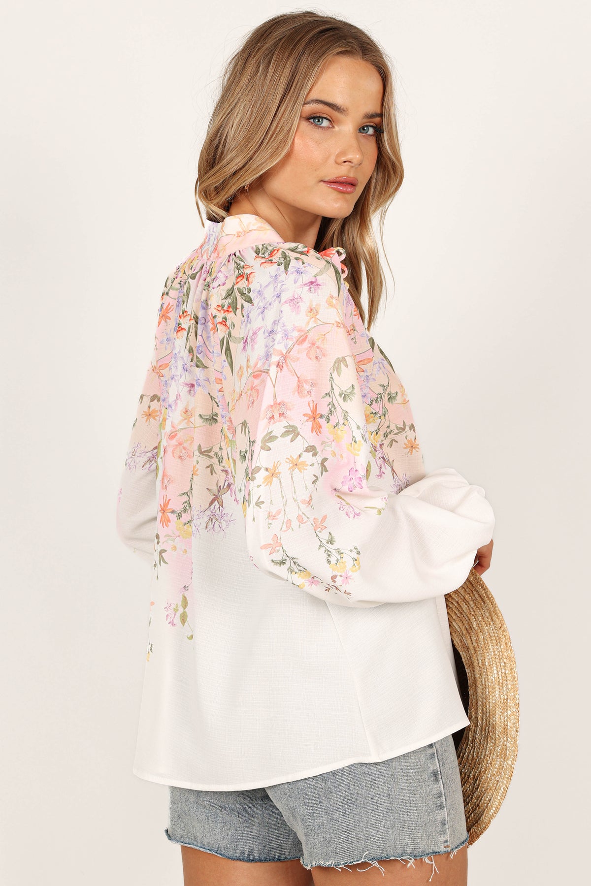 Tiarna Shirt in White Floral – view 9 of 10