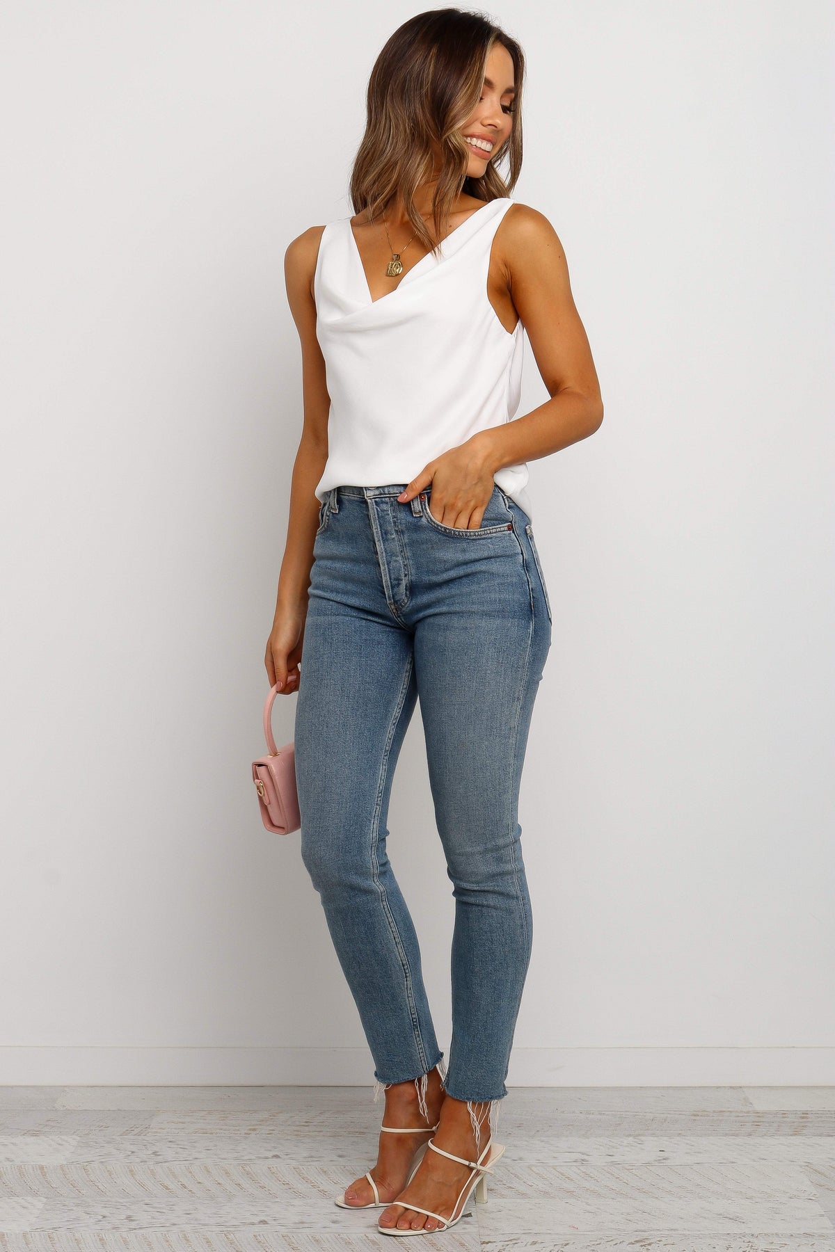 Vinita Top in White – view 5 of 8