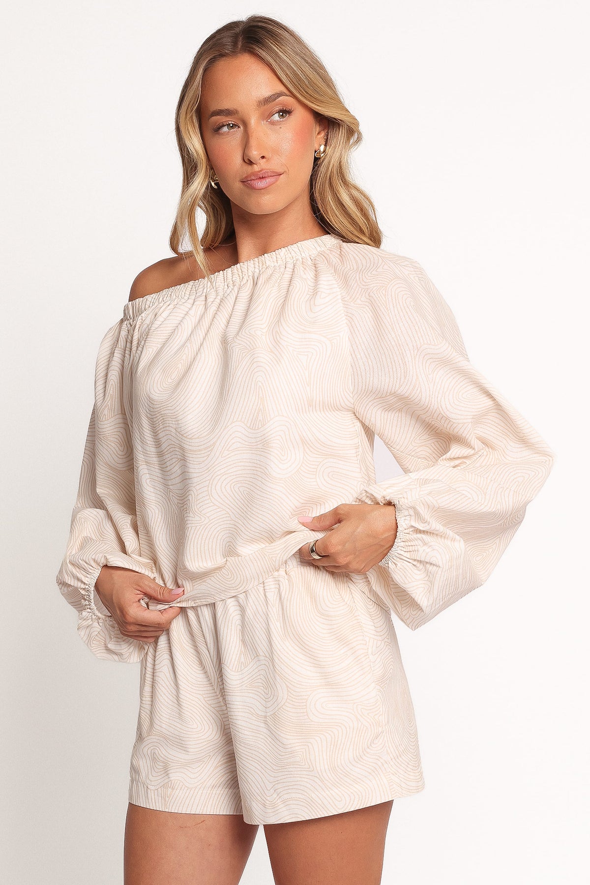Zion Off Shoulder Long Sleeve Top in Tan Swirl – view 4 of 8