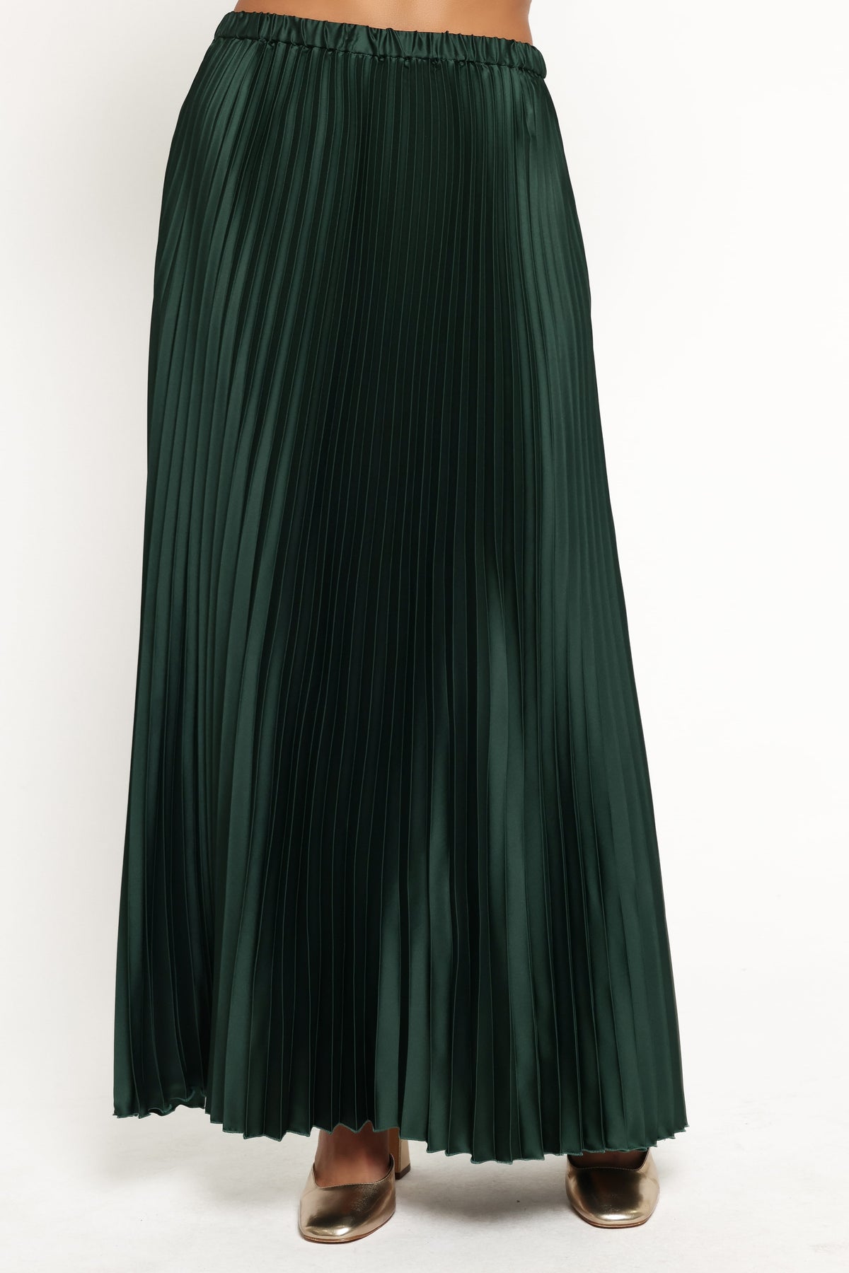 Darina Pleated Skirt Set in Olive – view 7 of 9