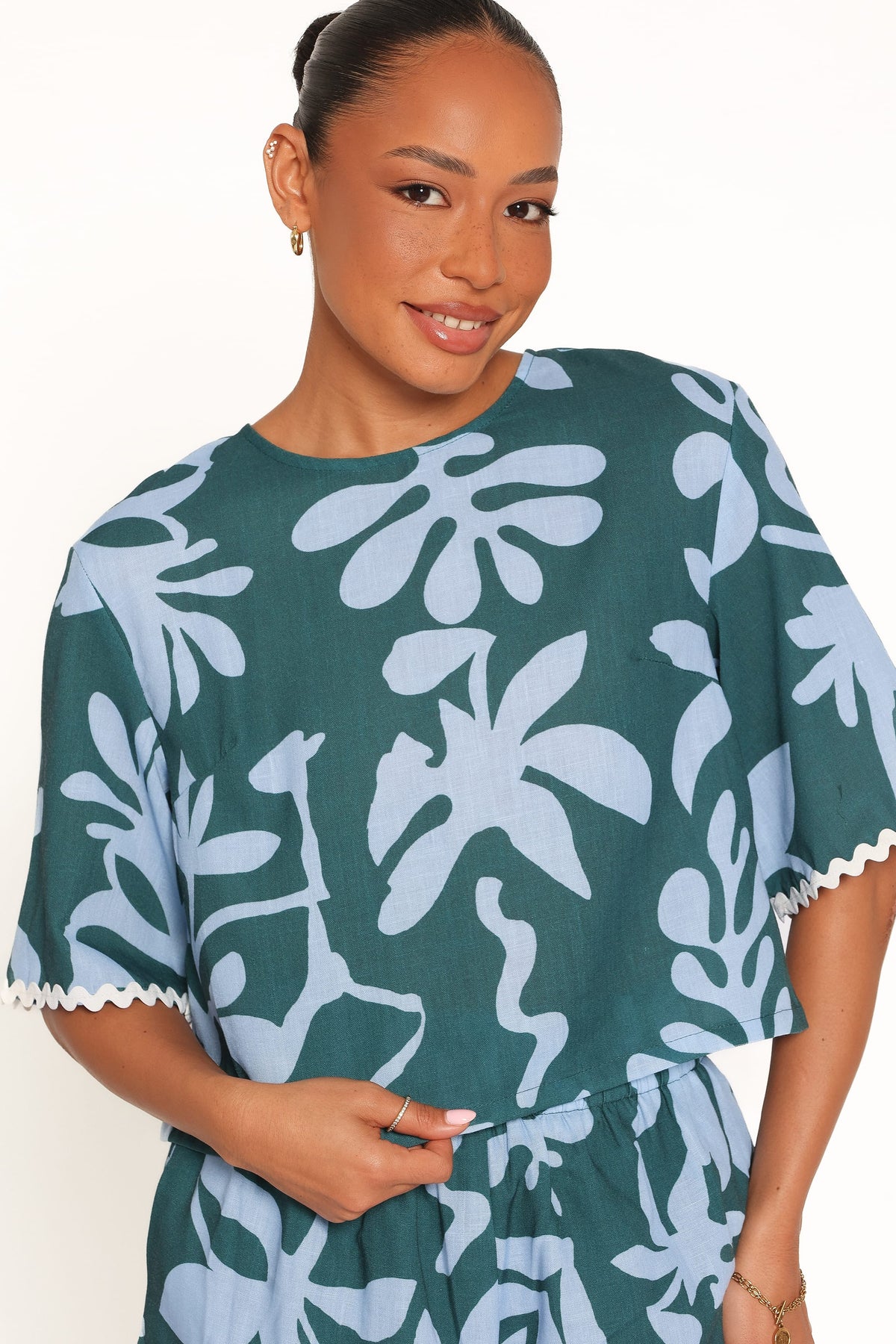 Gaia Short Set in Blue Leaf – view 2 of 7