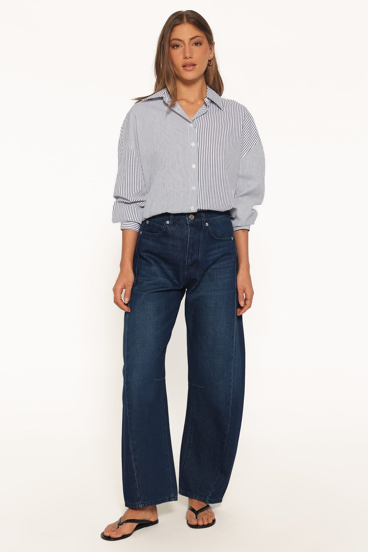 Elva Oversized Shirt in Black Stripe – view 2 of 5