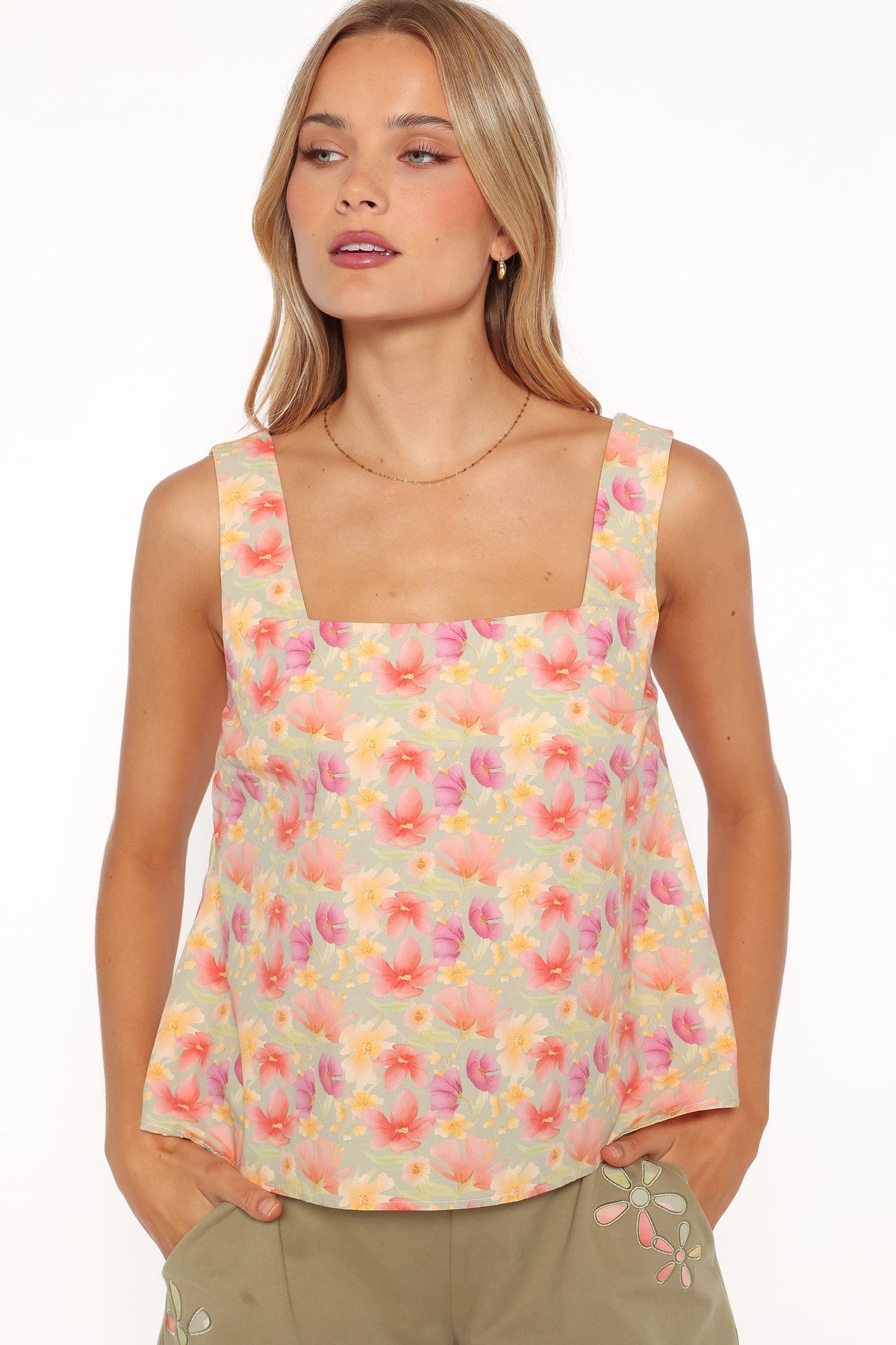 Talyn Button Back Top in Sage Wildflower – view 3 of 8