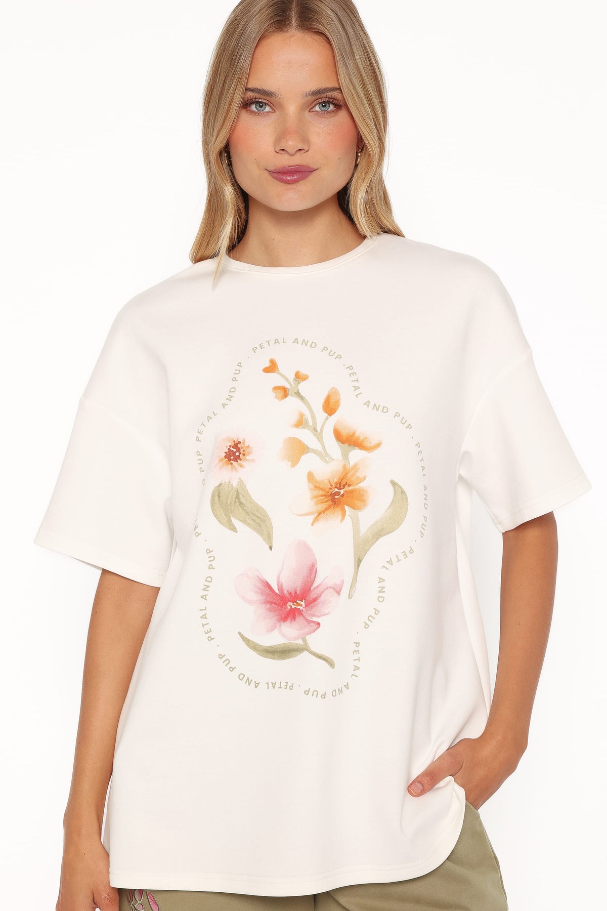 Winnie Graphic Tee in White – view 3 of 8