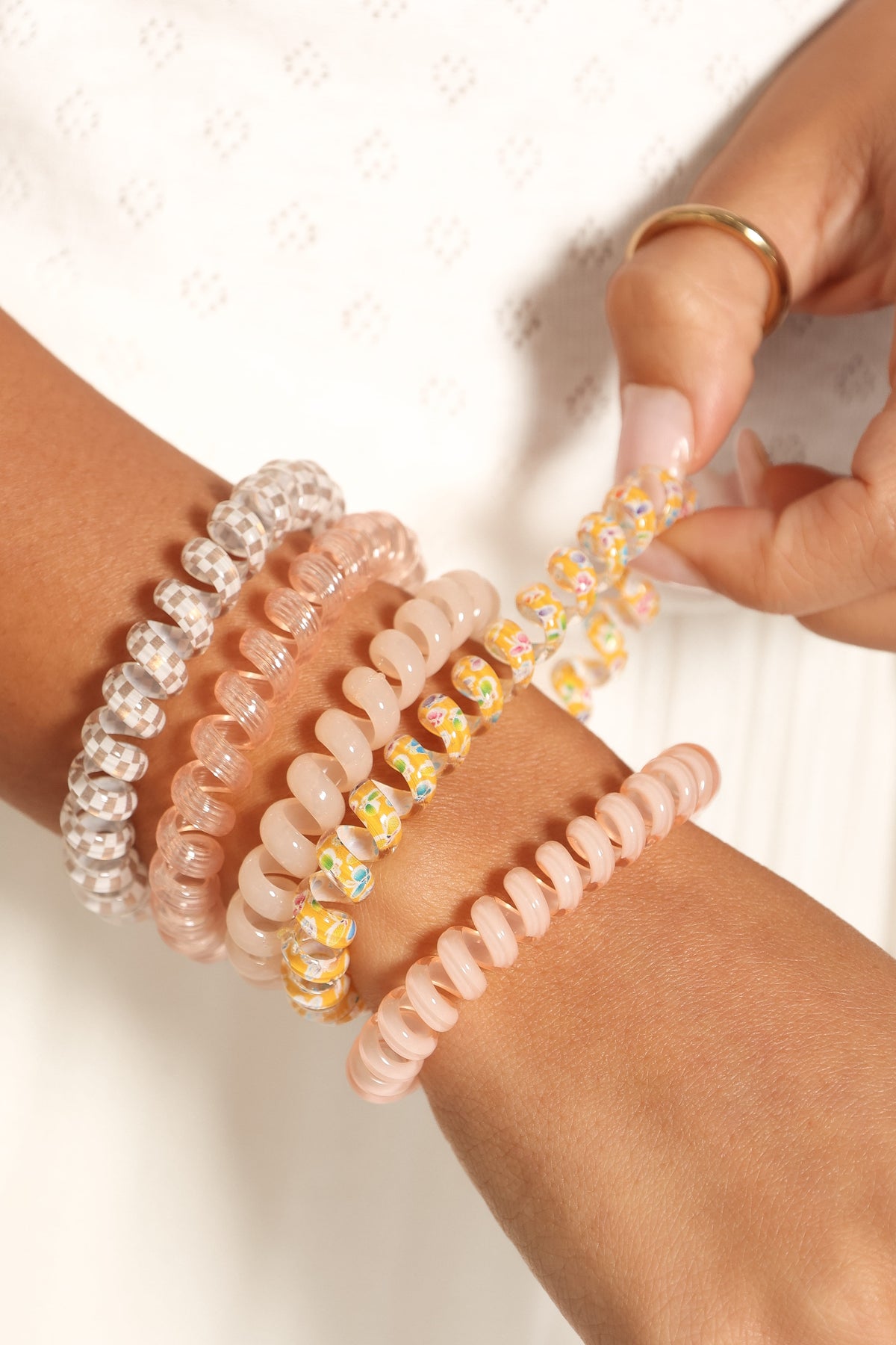 Elodie Hair Tie Set in Pink Multi – view 4 of 4
