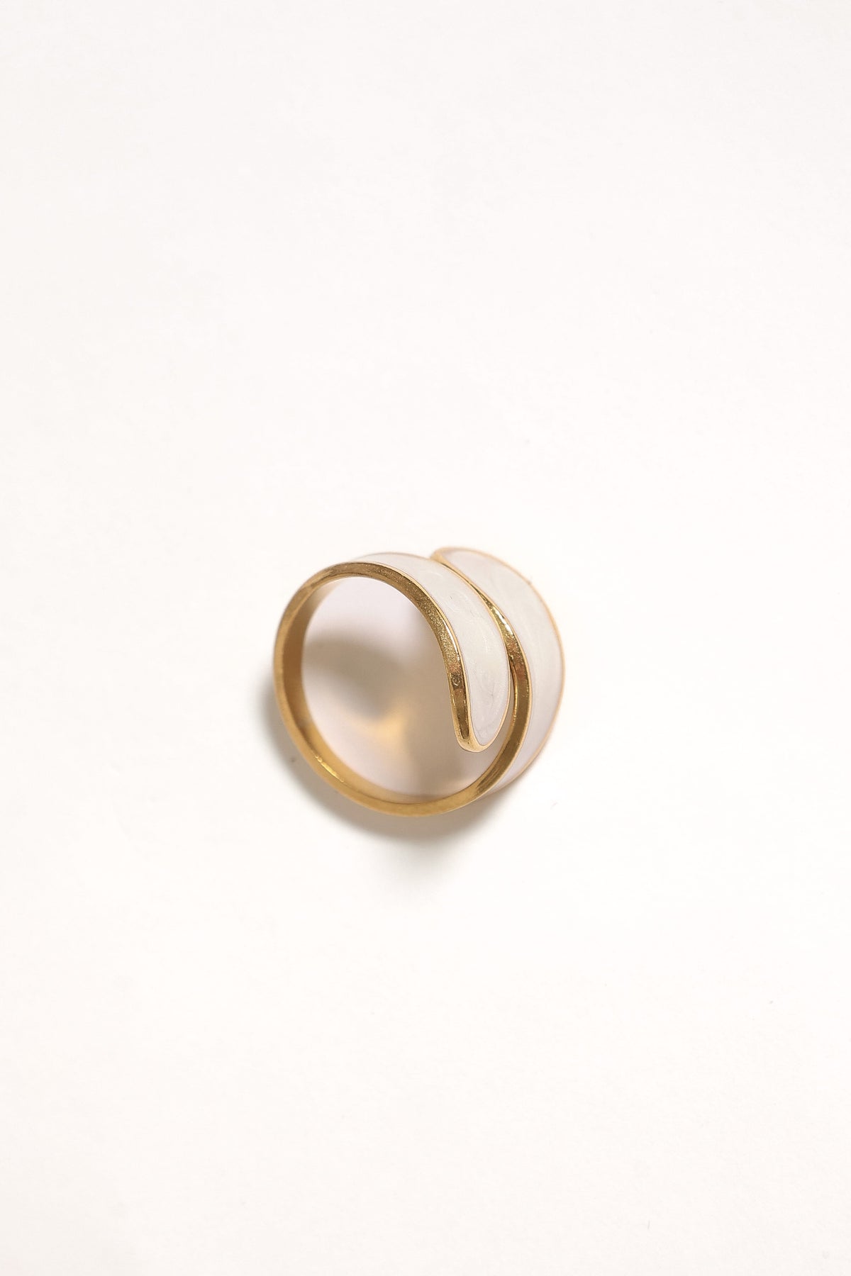 Julietta Ring in Gold Pearl – view 3 of 4