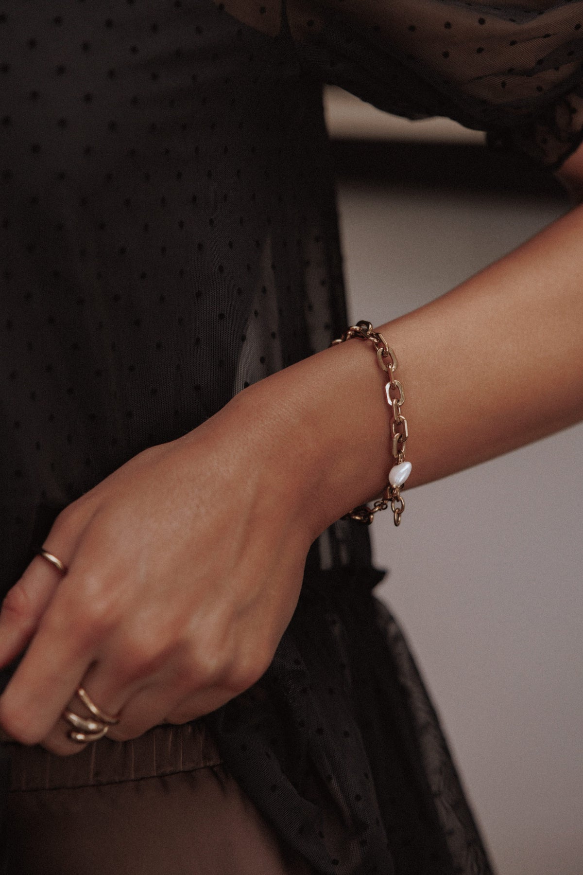 Kaelani Bracelet in Gold/Pearl – view 1 of 4