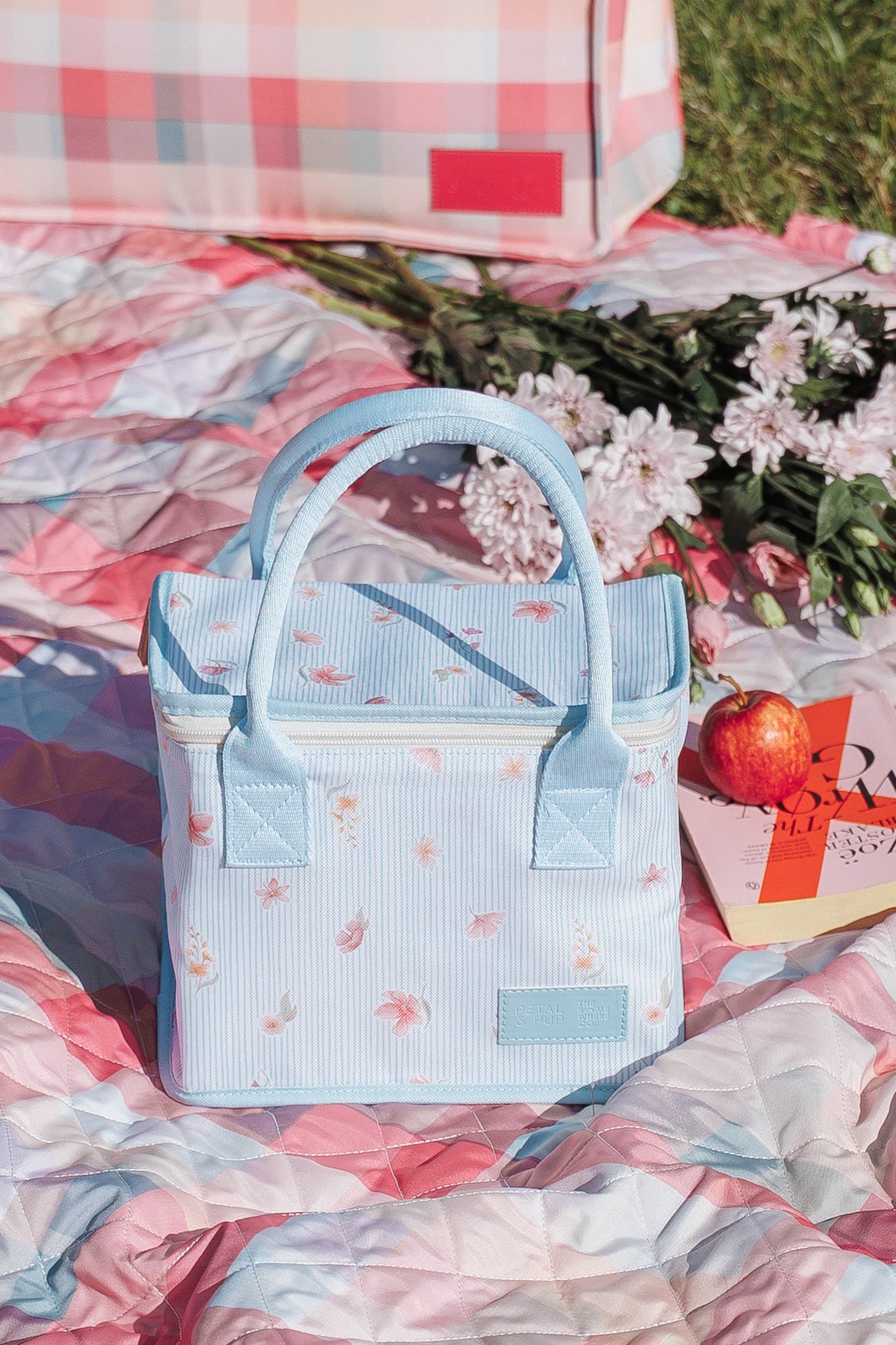 The Graze Lunch Bag in Blue Garden Stripe – view 1 of 7