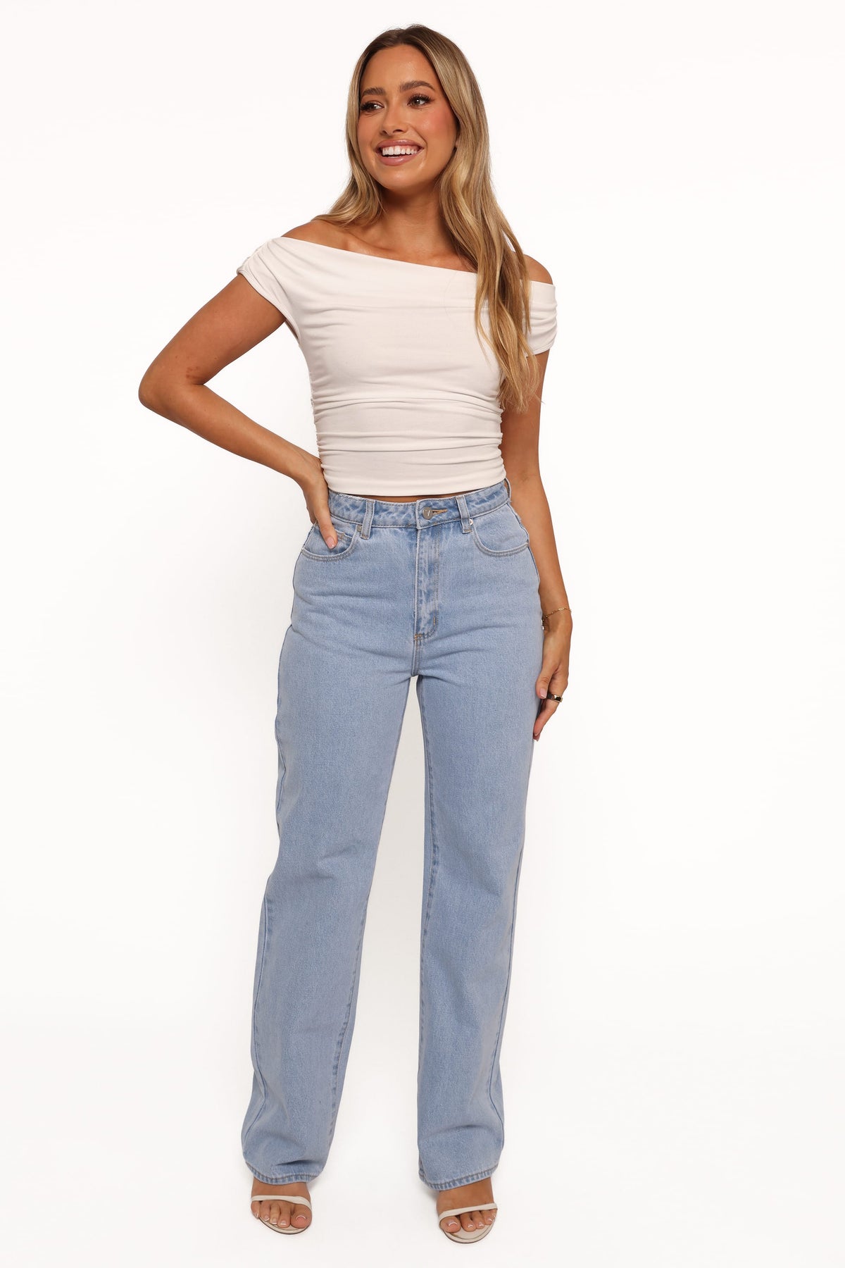 Abrand Carrie Jeans in Kendall – view 1 of 7