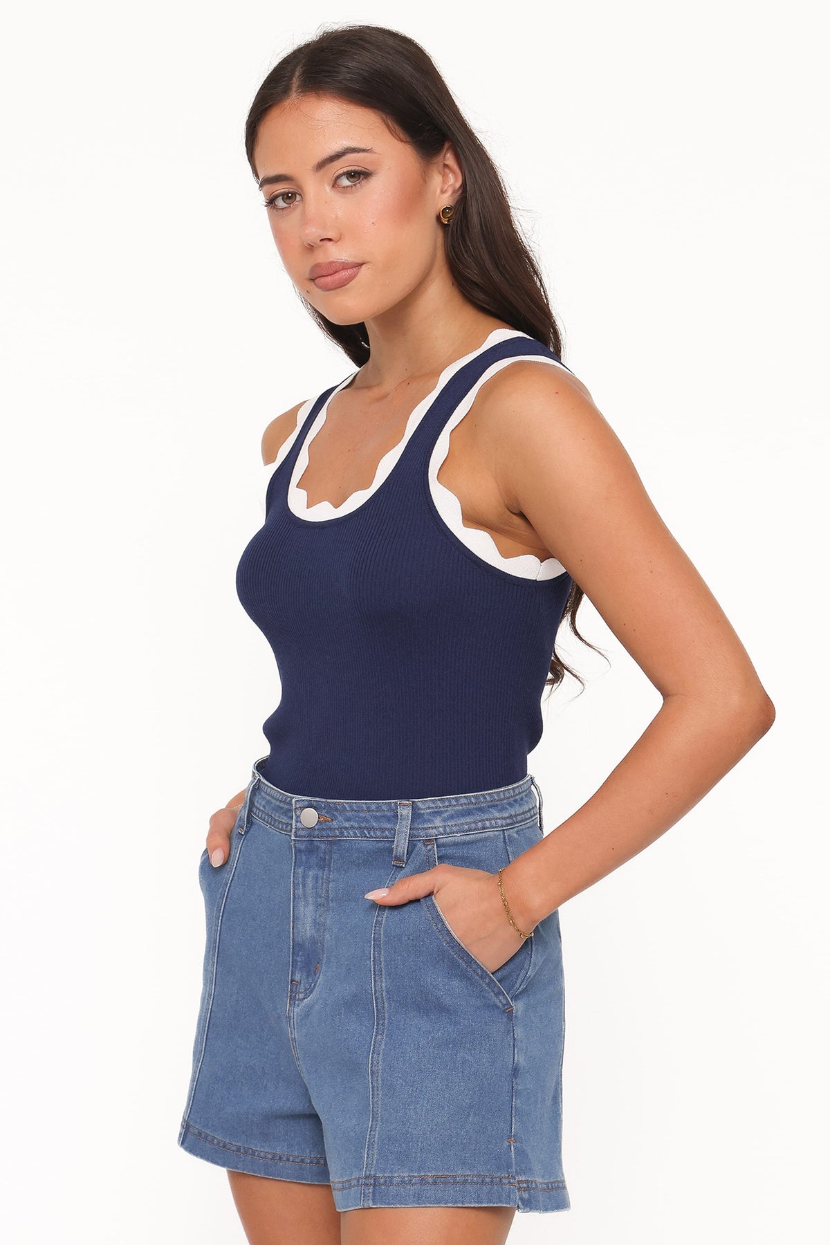 Carlina Denim Shorts in Medium Wash – view 4 of 7