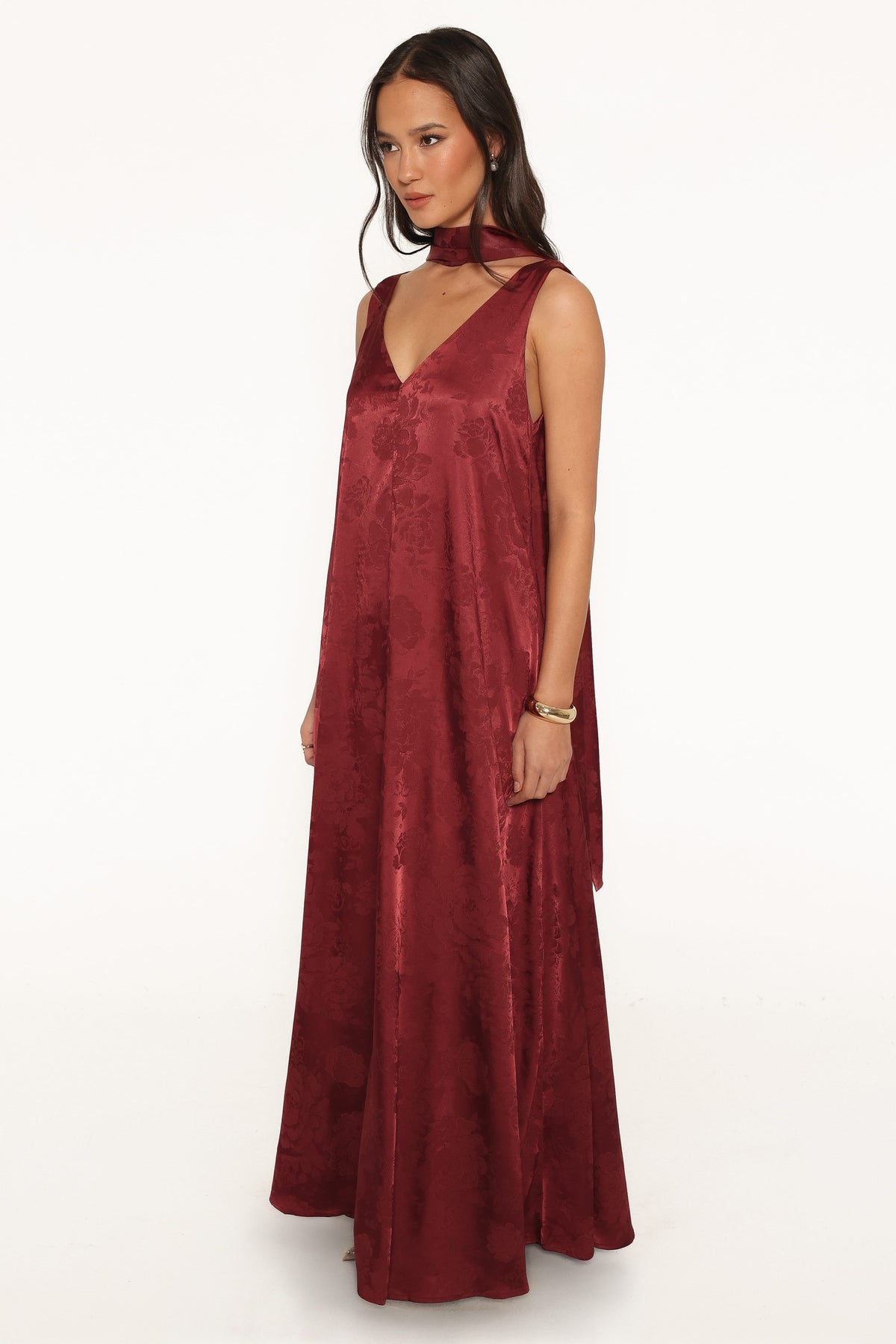 Aeryn Maxi Dress in Burgundy – view 4 of 9