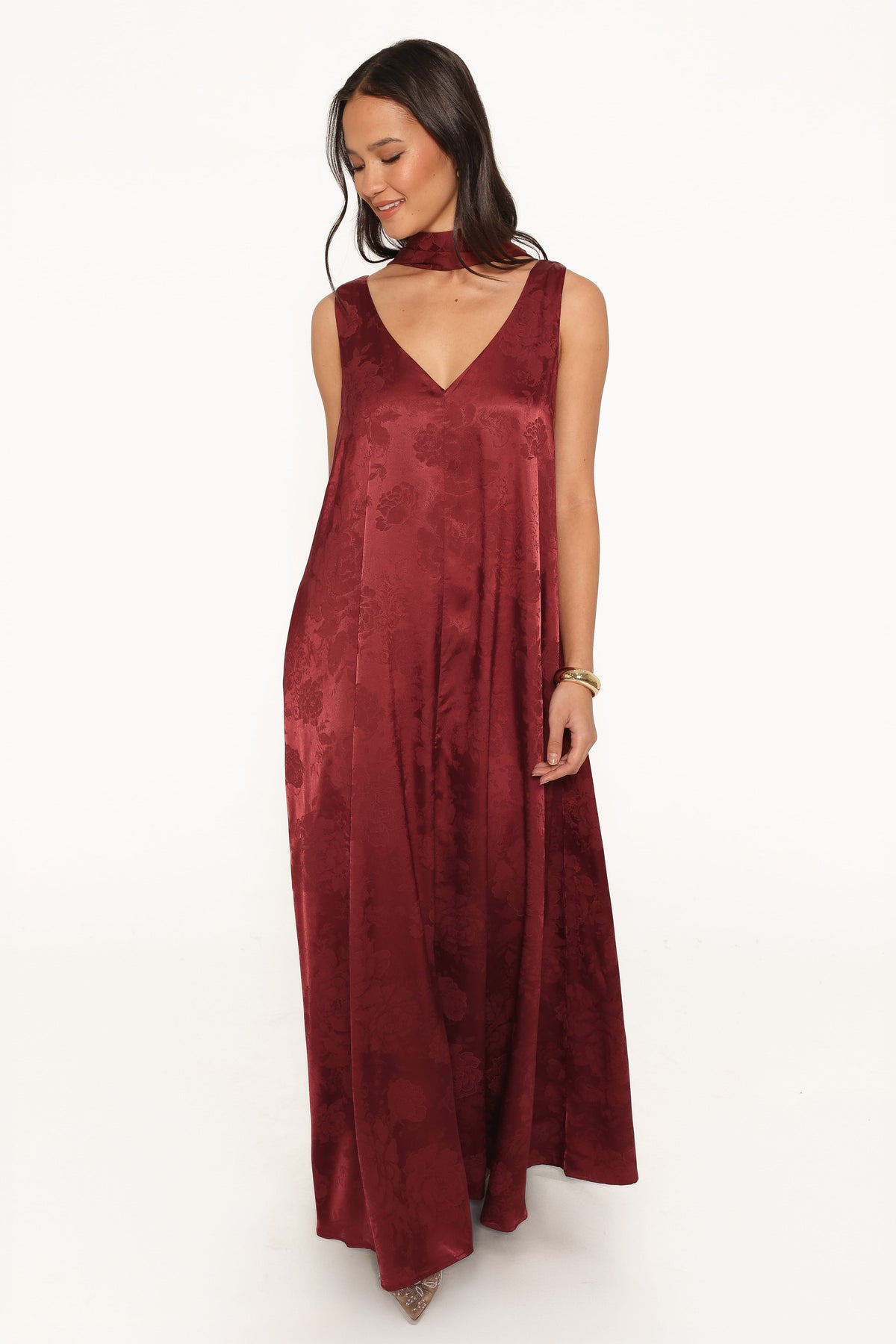 Aeryn Maxi Dress in Burgundy – view 2 of 9