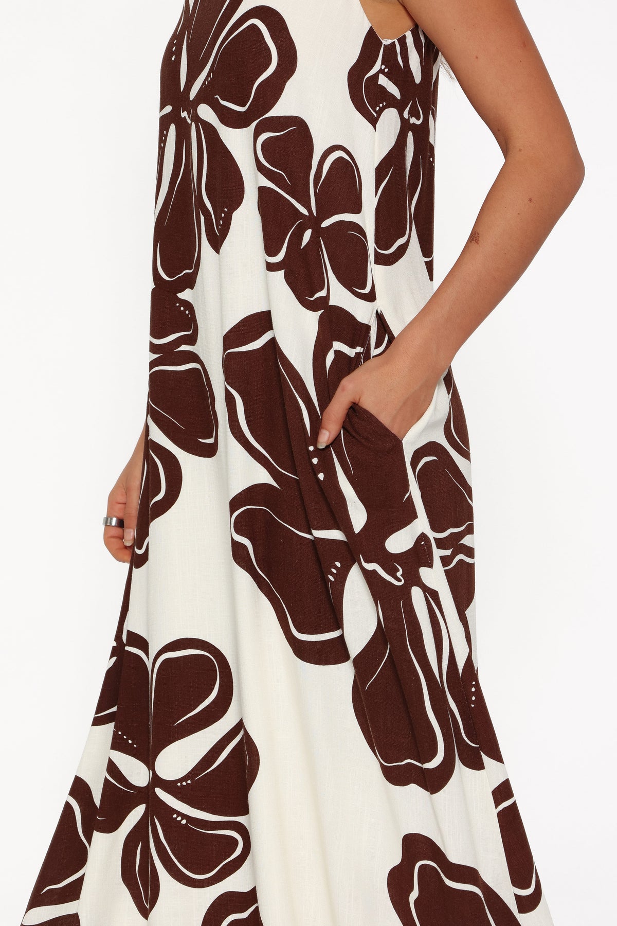 Navina Maxi Dress in Brown Floral – view 2 of 7