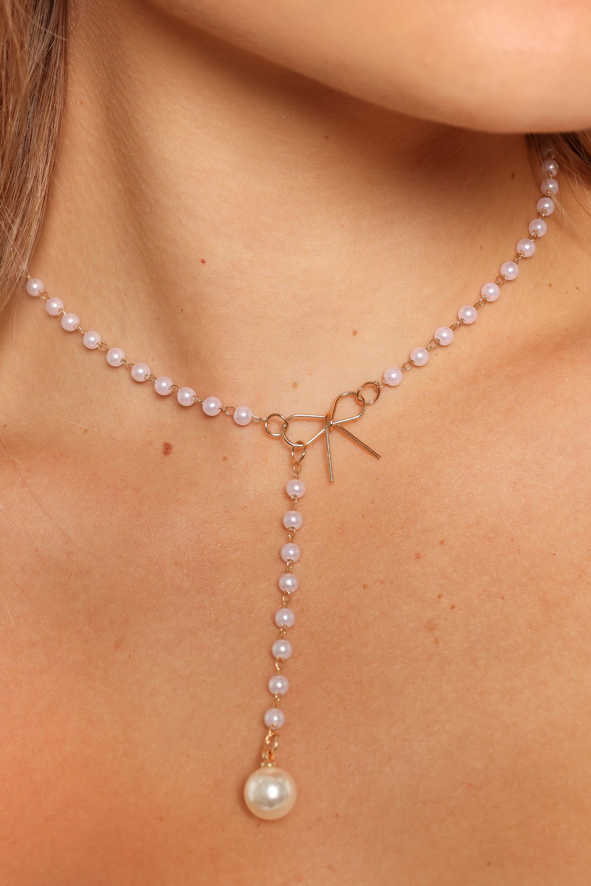 Aldo Bow Necklace in Pearl – view 1 of 2