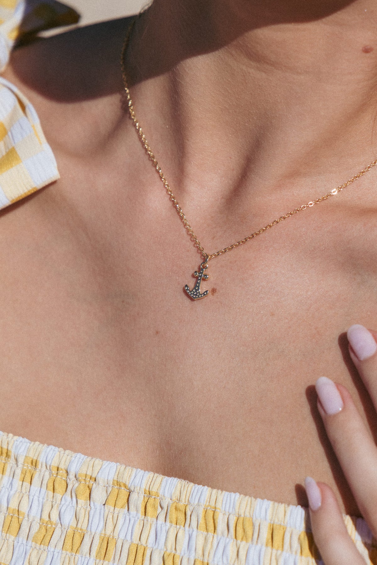 Anchor Necklace in Gold – view 3 of 3
