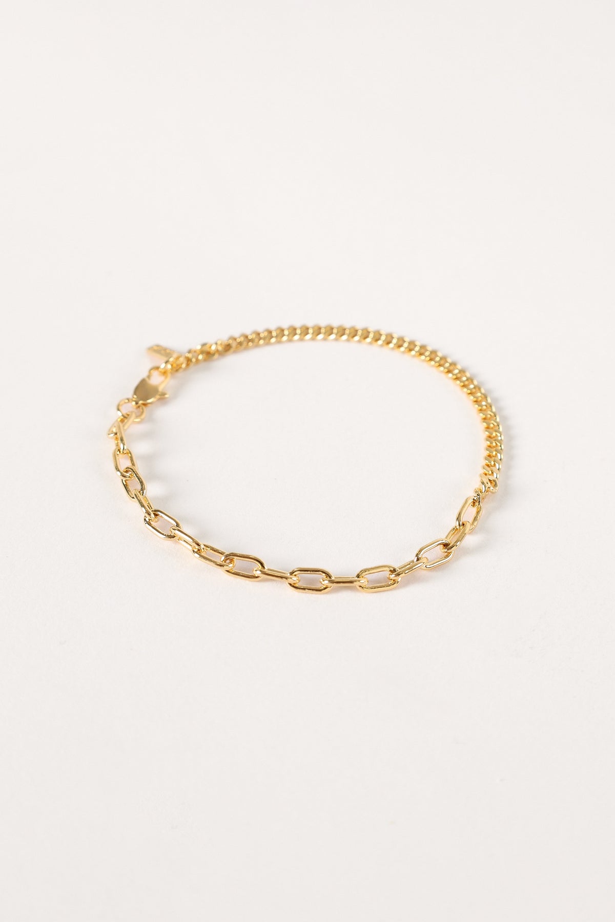 Anna Bracelet in Gold – view 2 of 3