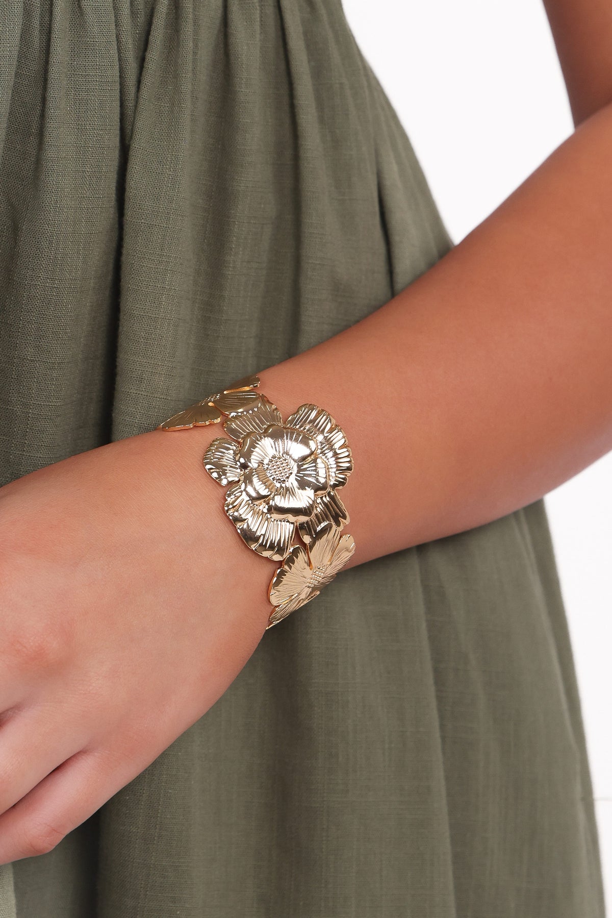 Bloom Cuff Bracelet in Gold – view 2 of 6