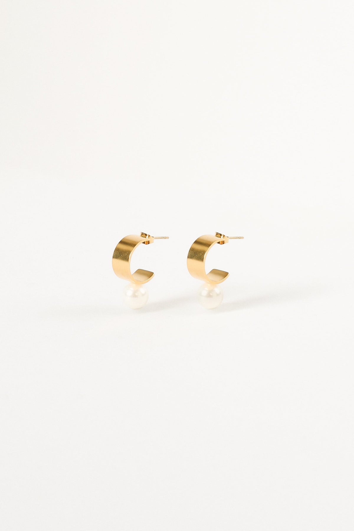 Callie Pearl Hoop Earrings in Gold – view 2 of 3