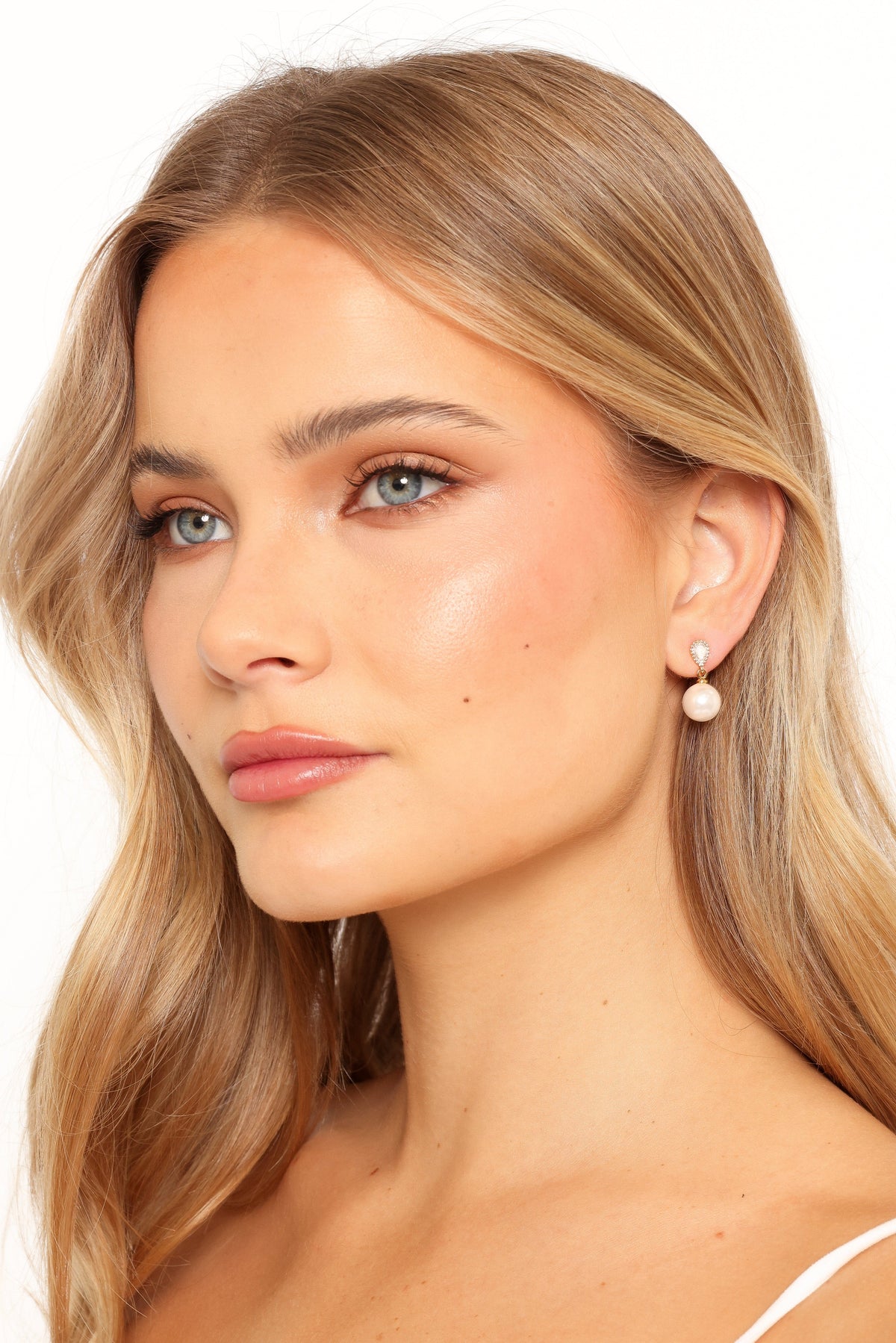 Camille Pearl Earrings in Gold – view 1 of 3
