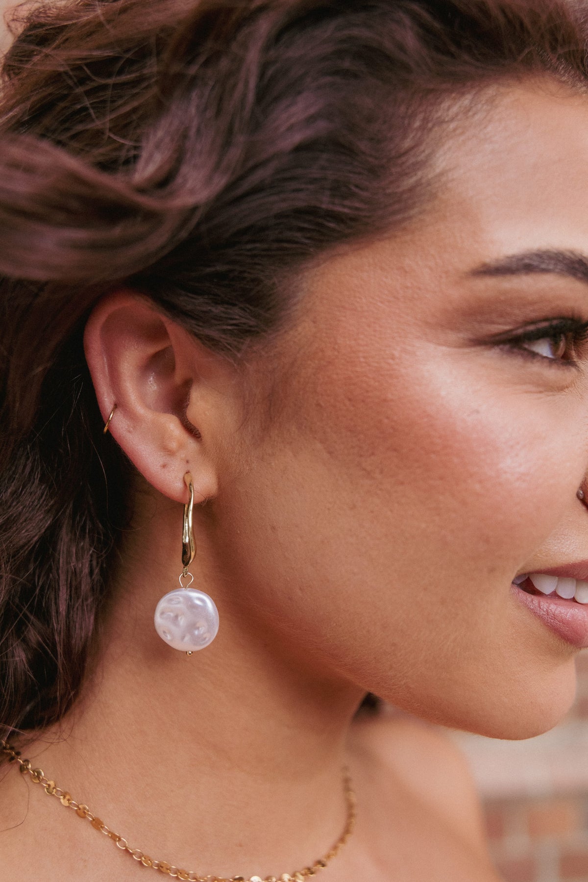 Carina Pearl Earrings in Gold – view 1 of 3
