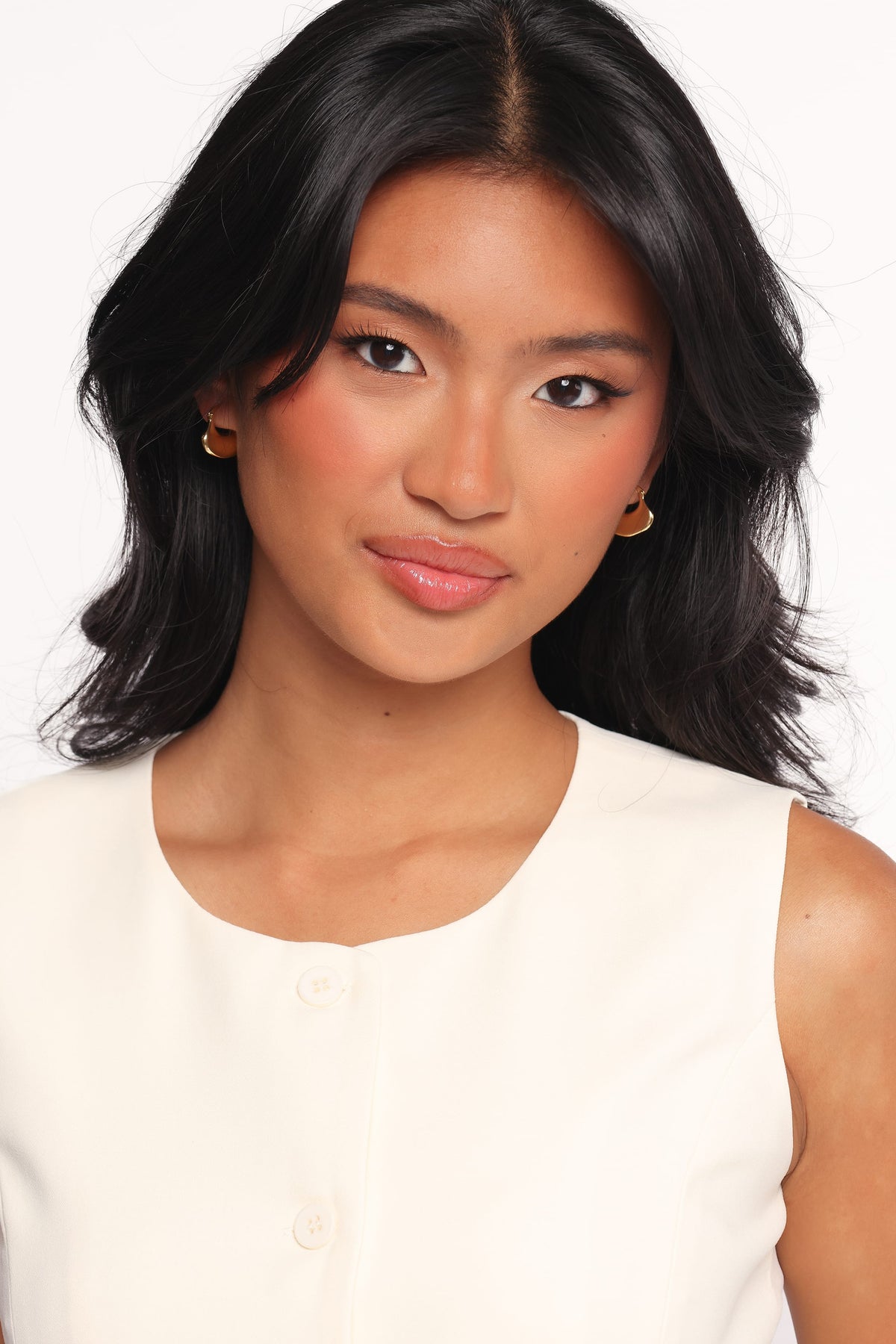 Carissa Earrings in Gold – view 2 of 5