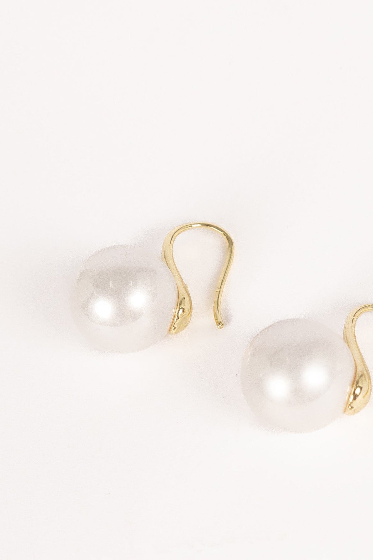 Daniella Pearl Earrings in Gold – view 2 of 2