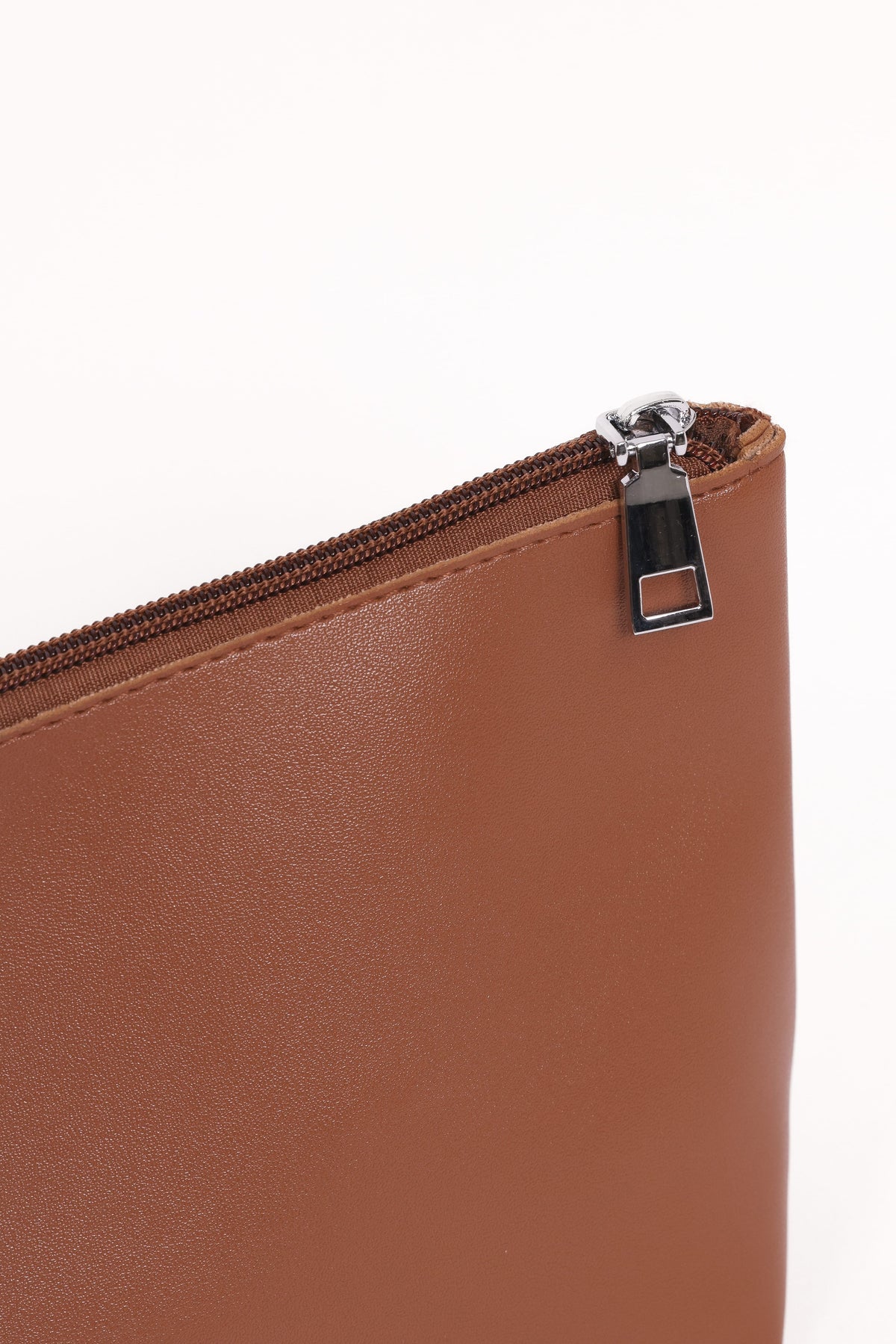 Dean Bag in Camel – view 5 of 6