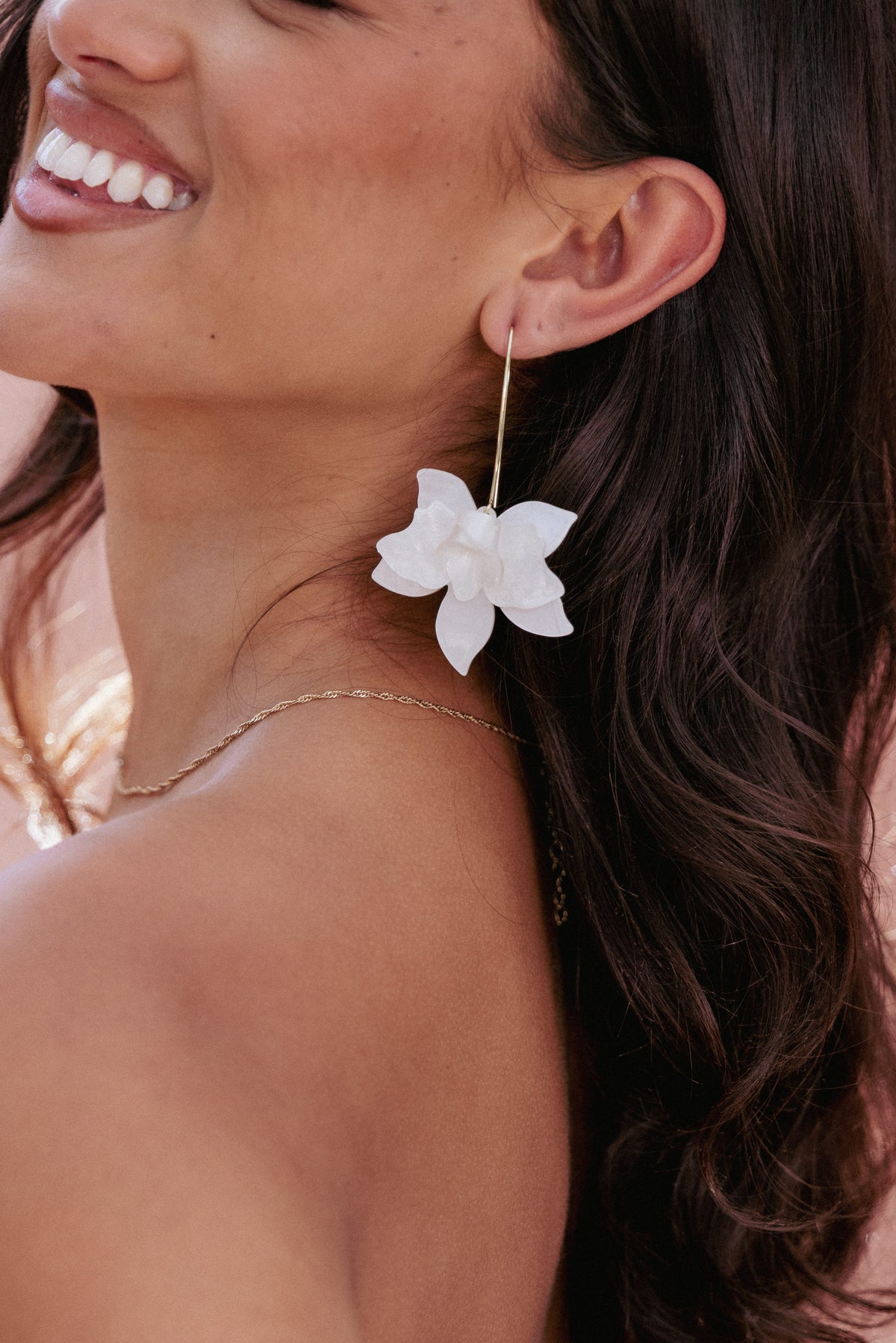 Edel Earrings in White – view 1 of 4