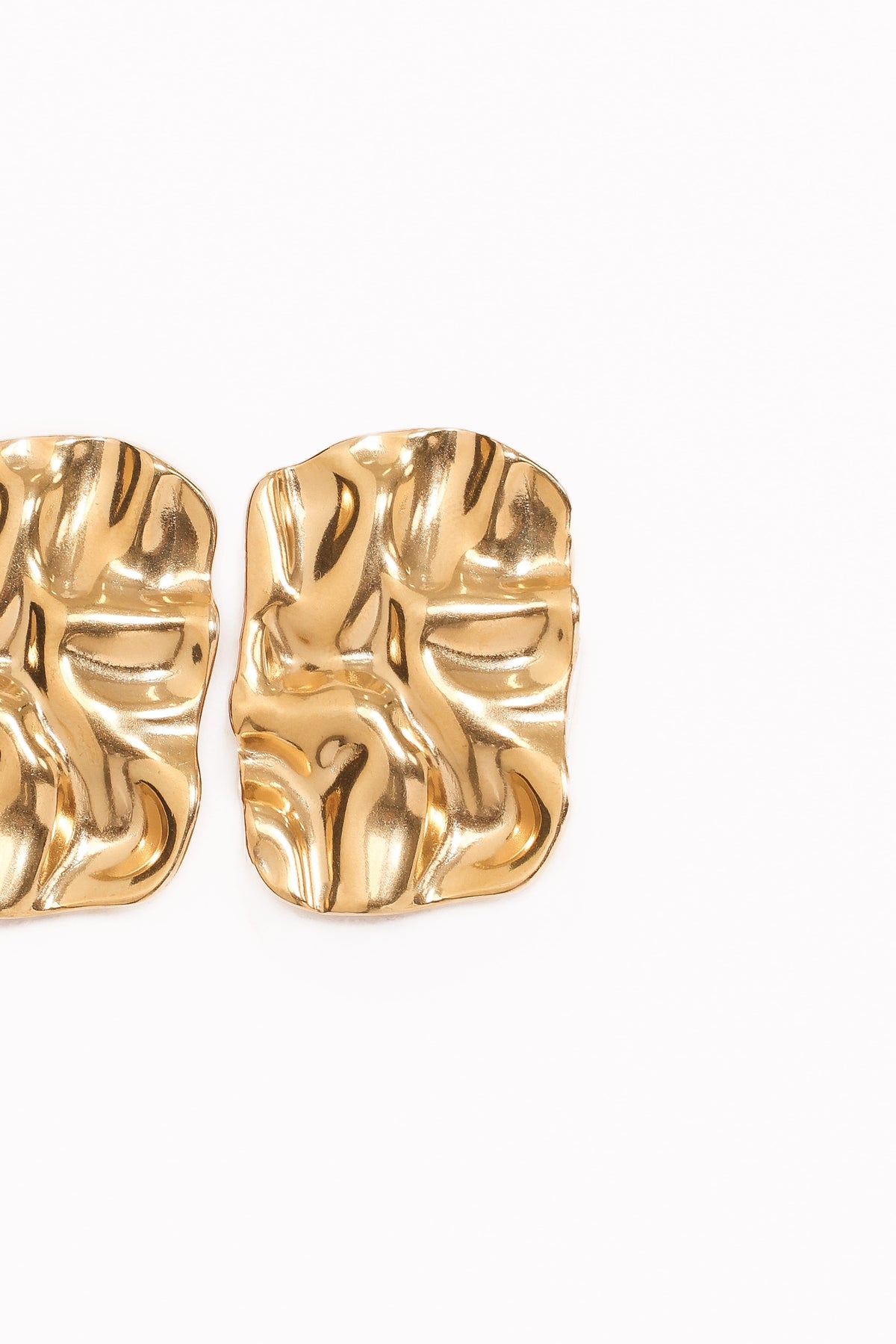 Edith Earrings in Gold – view 3 of 5