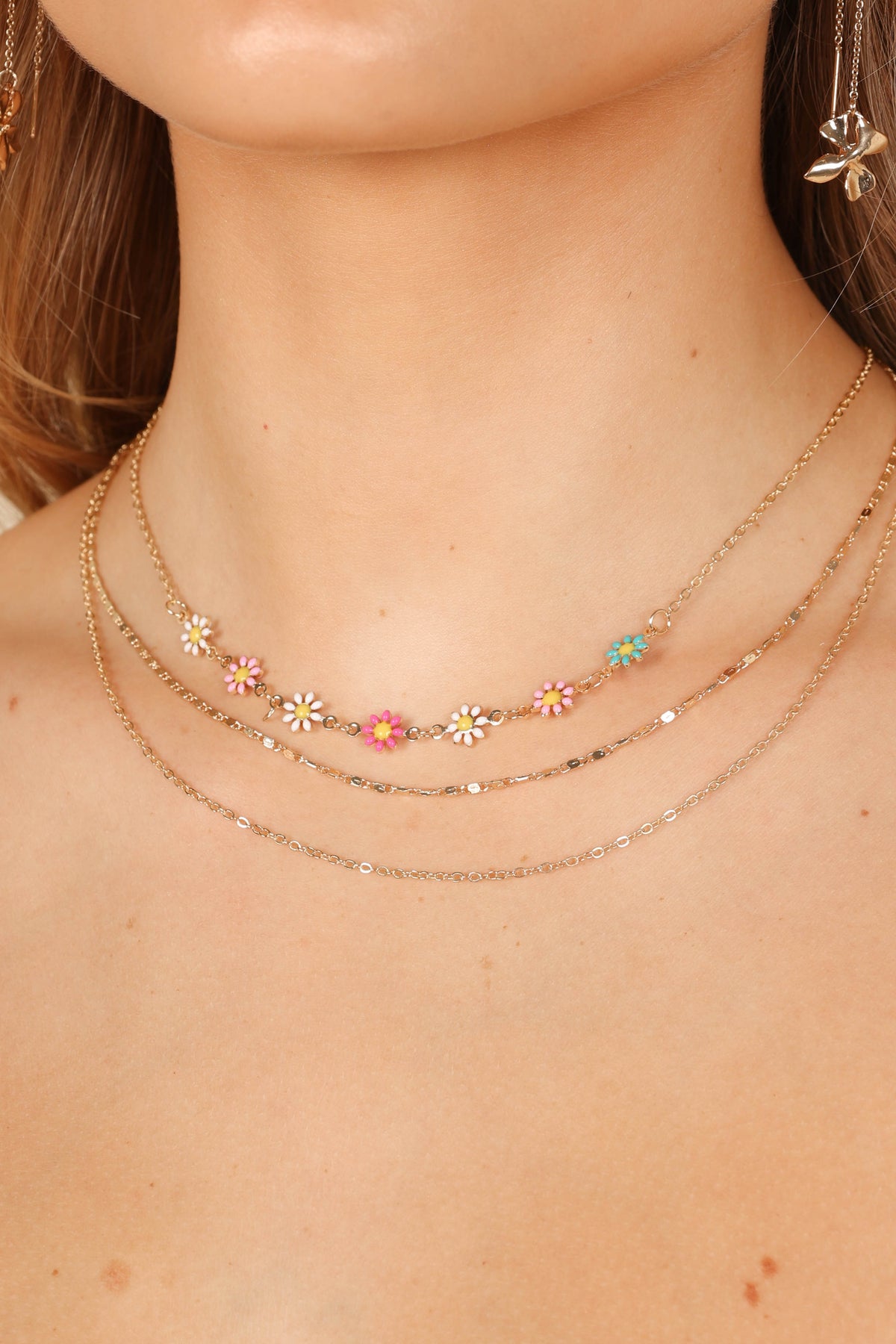 Ellody Flower Necklace Set in Gold – view 2 of 2