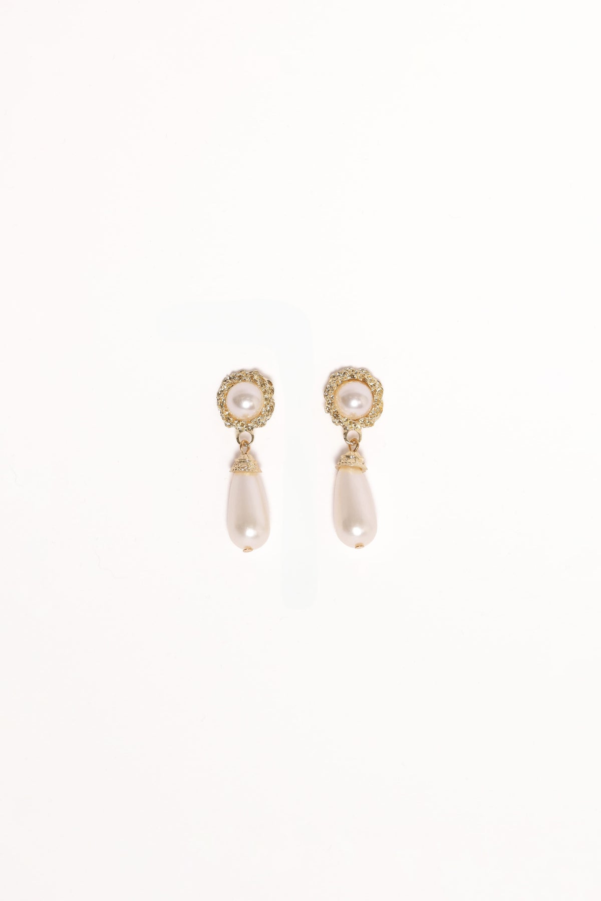 Estelle Earrings in Gold/Pearl – view 3 of 4
