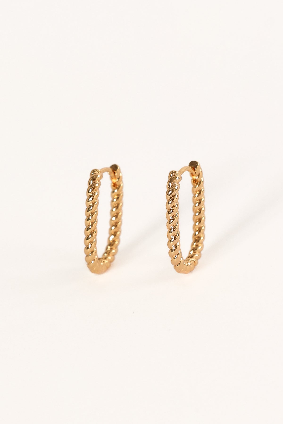 Fabian Hoop Earrings in Gold – view 1 of 2