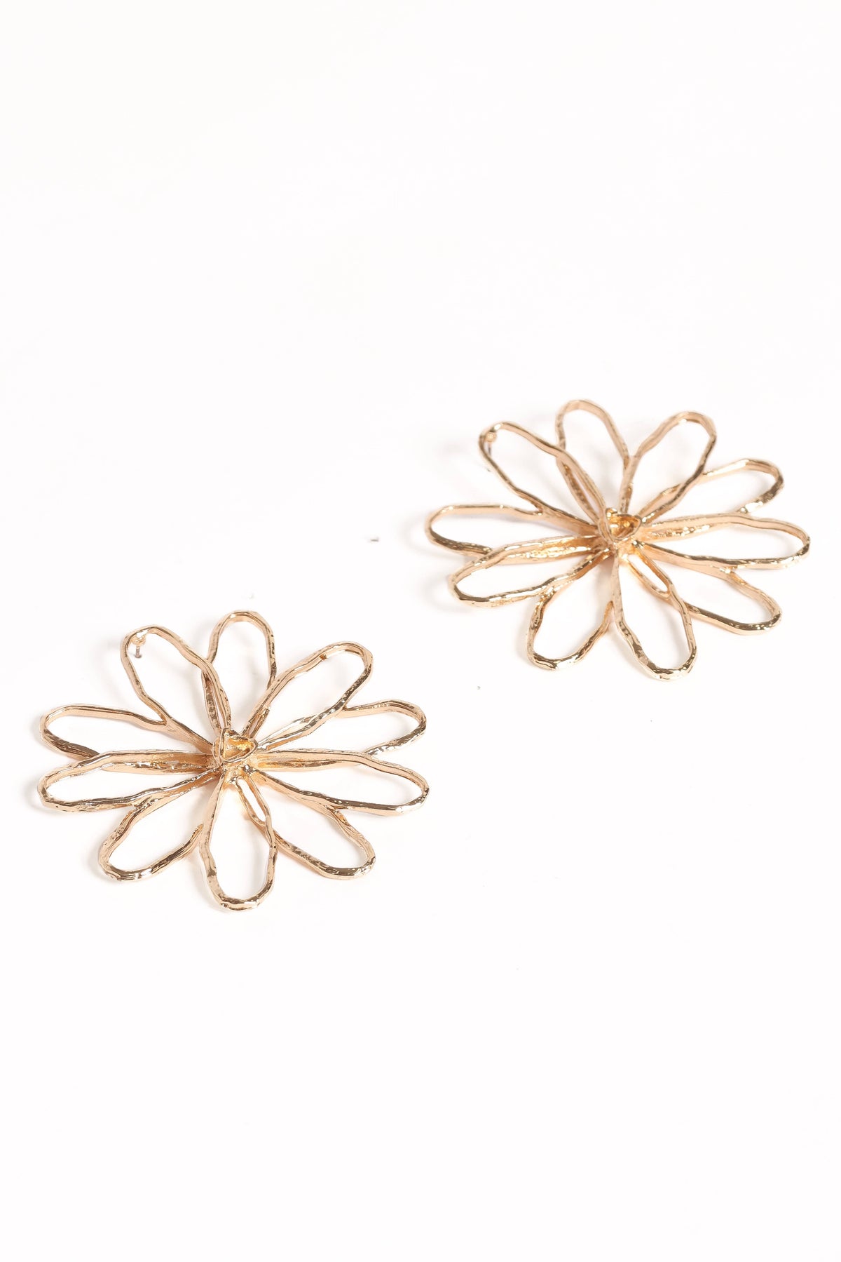 Indi Flower Earrings in Gold – view 4 of 4
