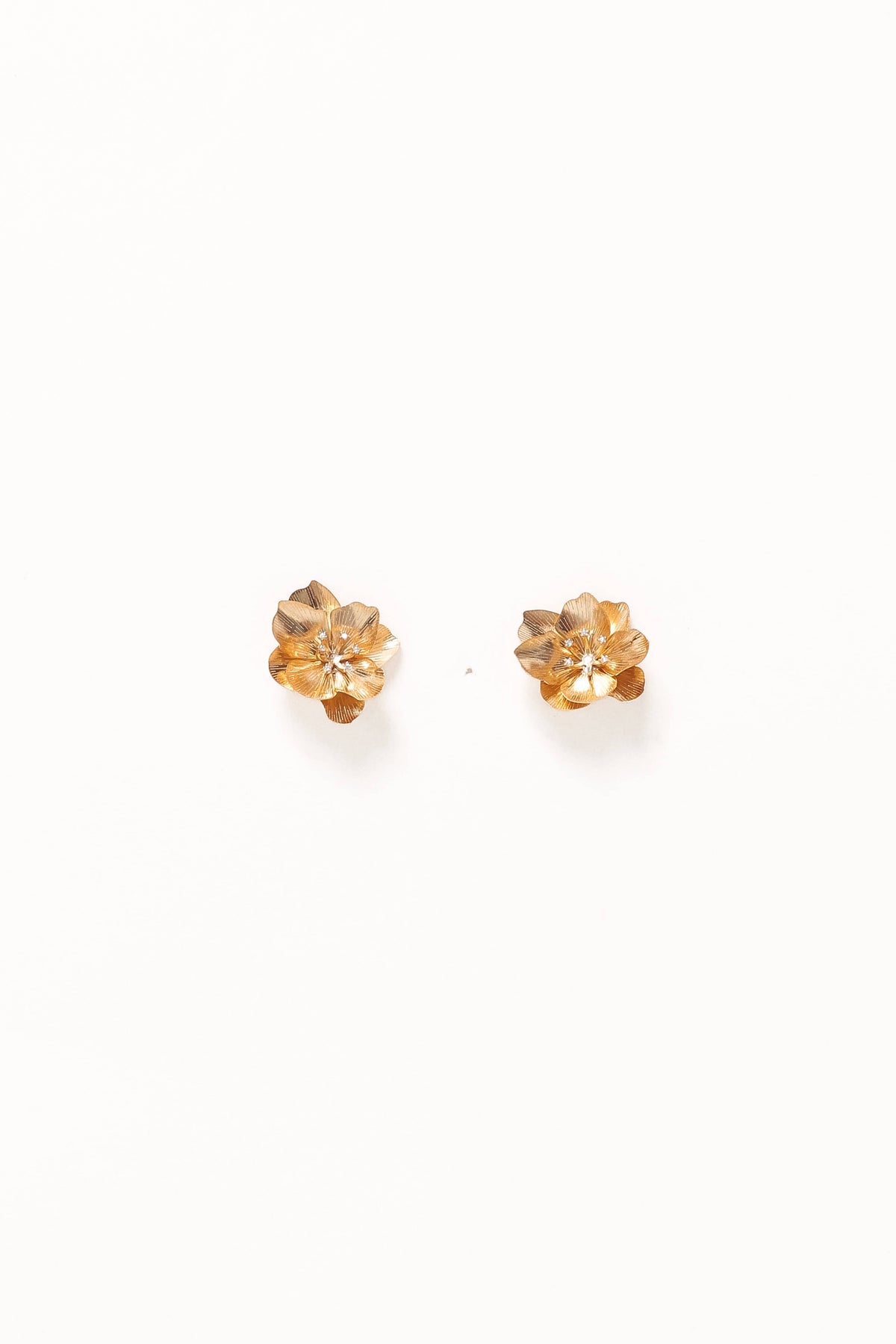 Isobel Flower Earrings in Gold – view 2 of 3