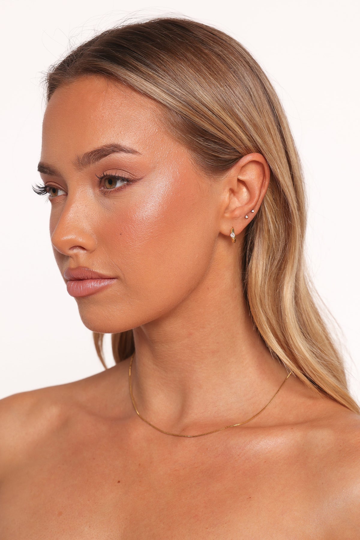 Java Earrings in Gold – view 1 of 2