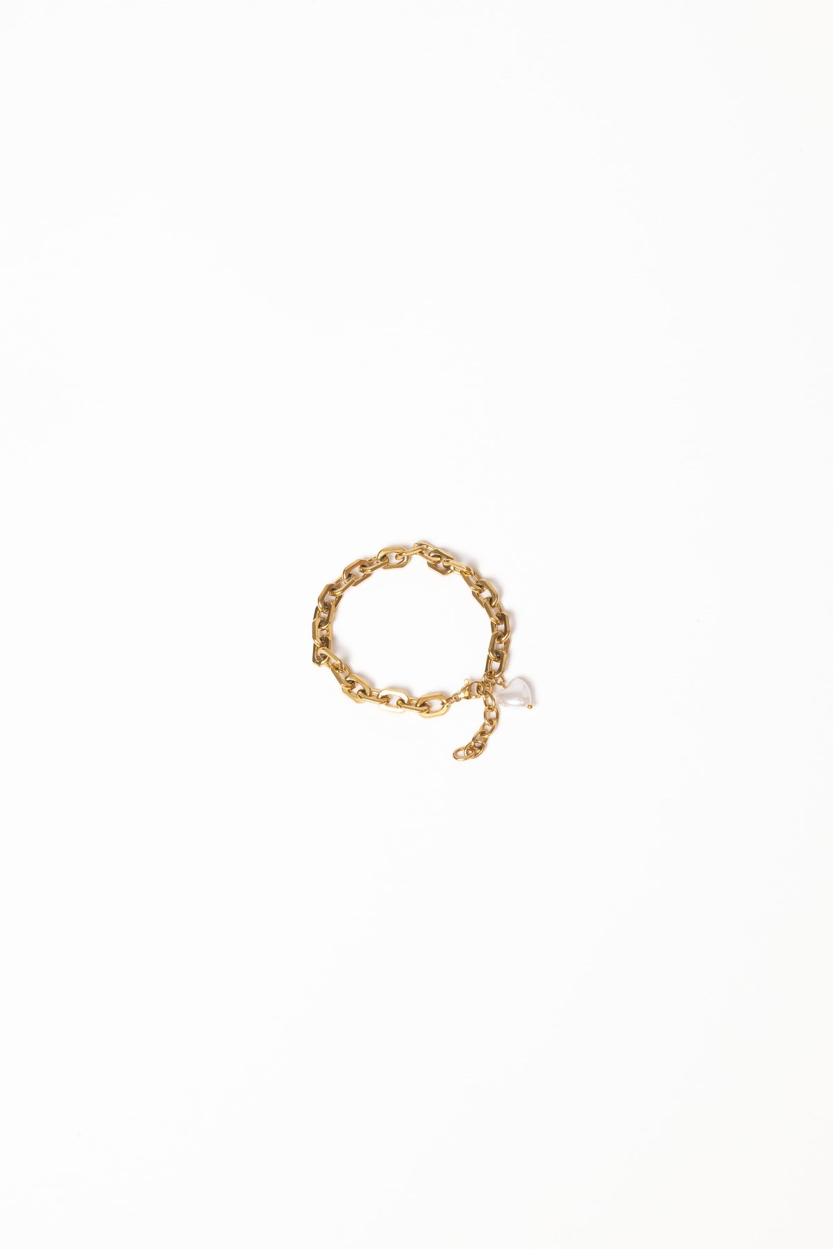 Kaelani Bracelet in Gold/Pearl – view 2 of 4