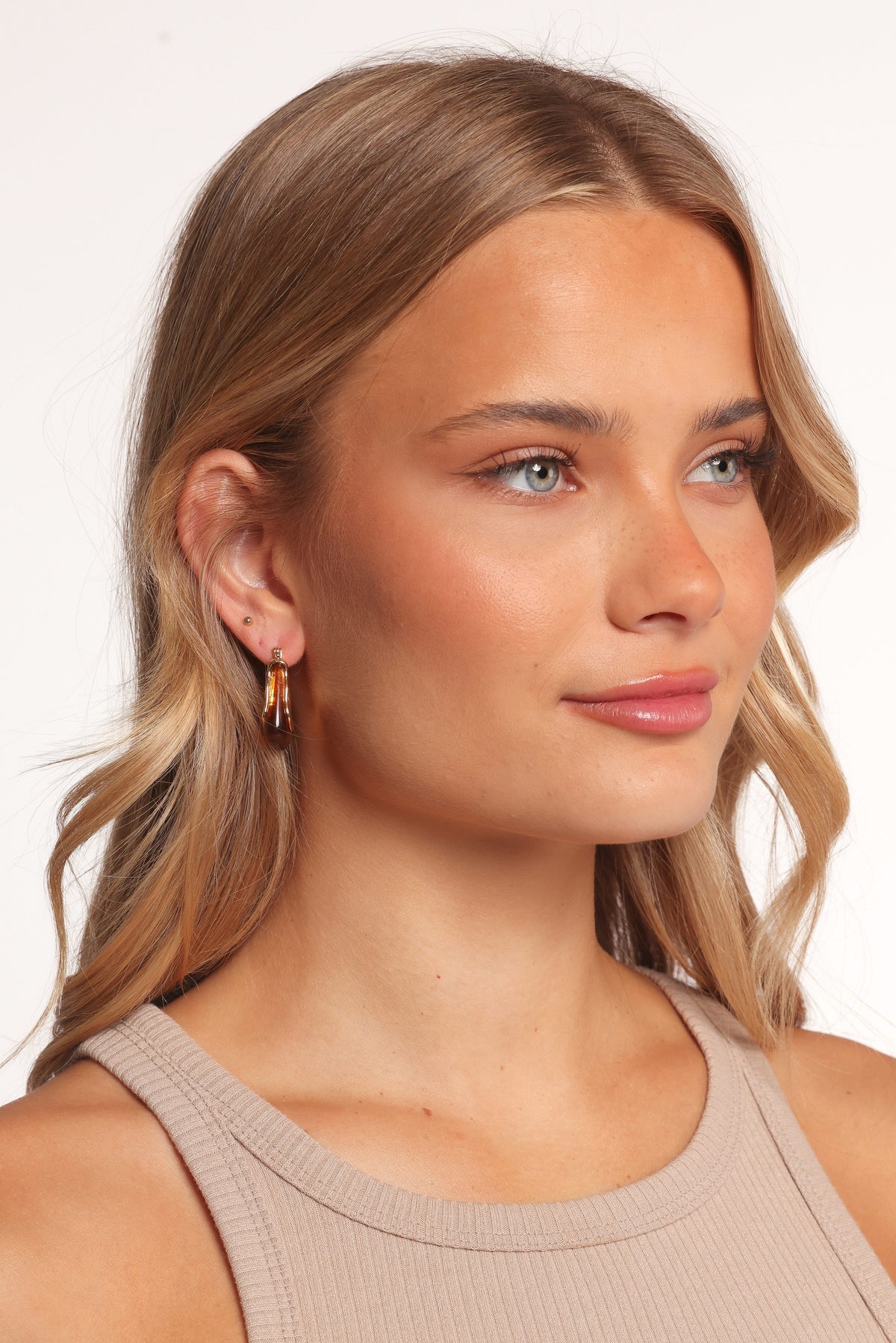 Laurel Earrings in Brown – view 3 of 5