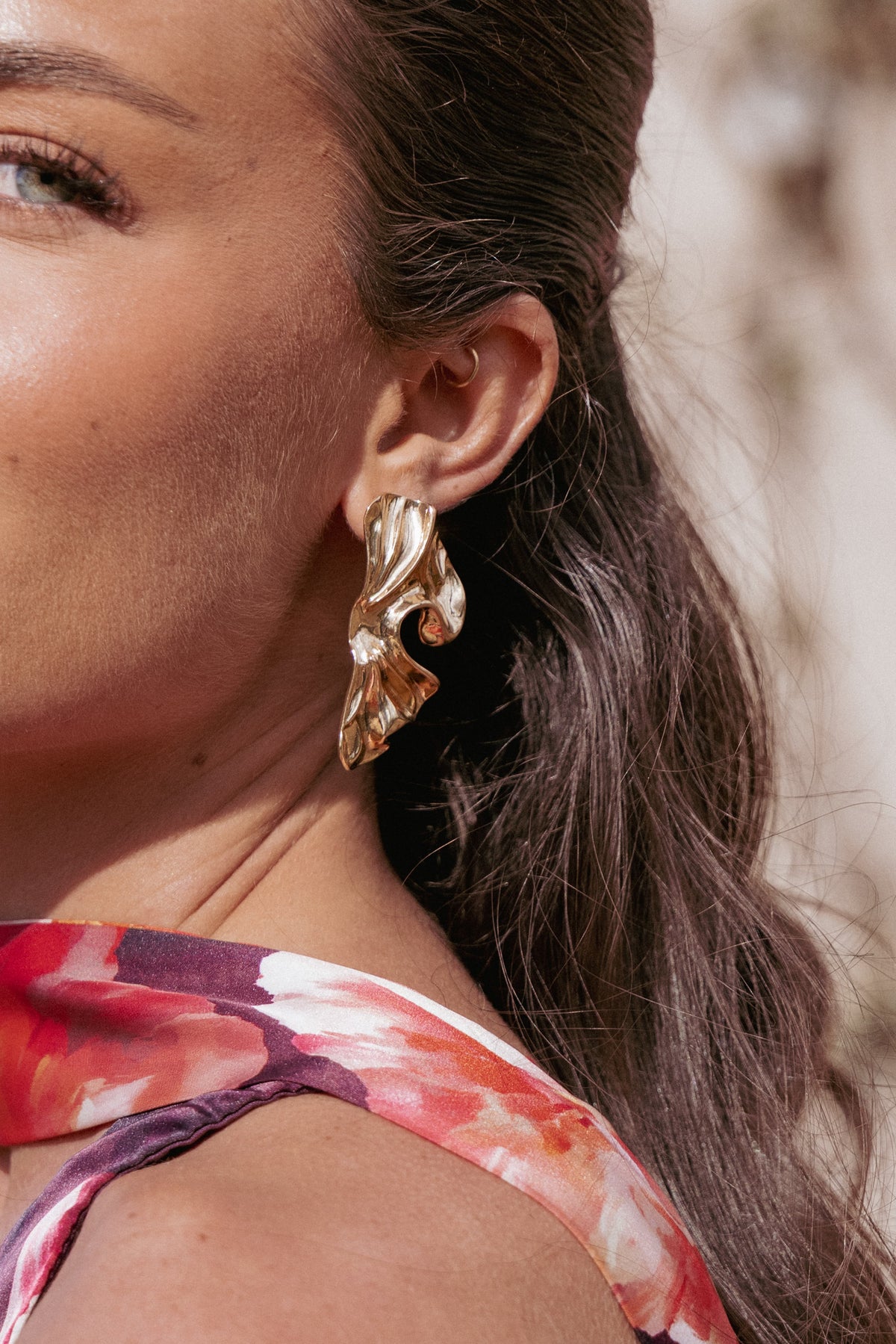 Lillian Earrings in Gold – view 4 of 4