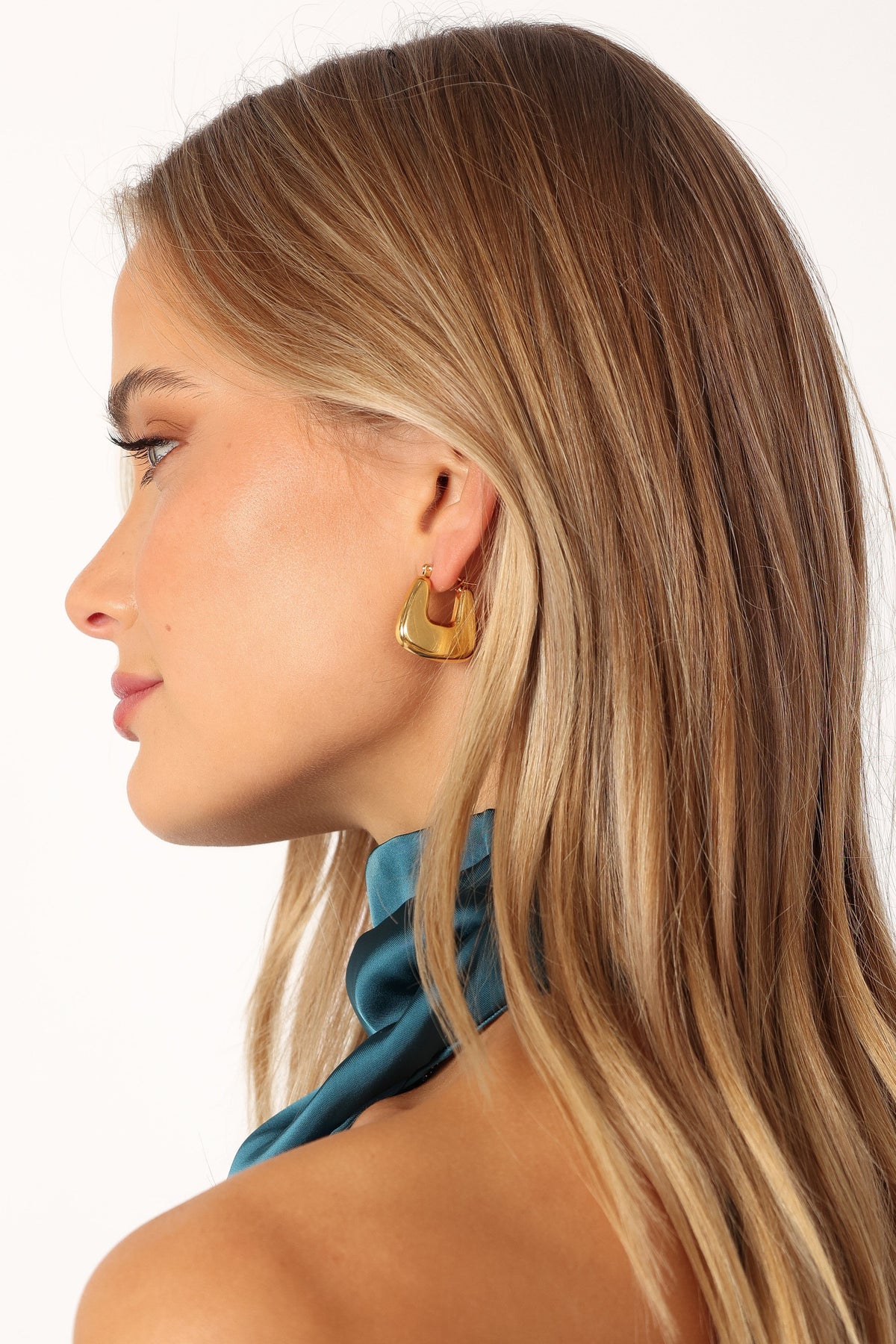 Mabel Earrings in Gold – view 2 of 3