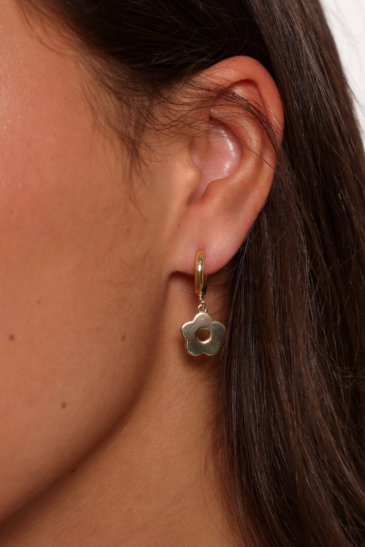 Marcella Flower Earrings in Gold – view 3 of 3