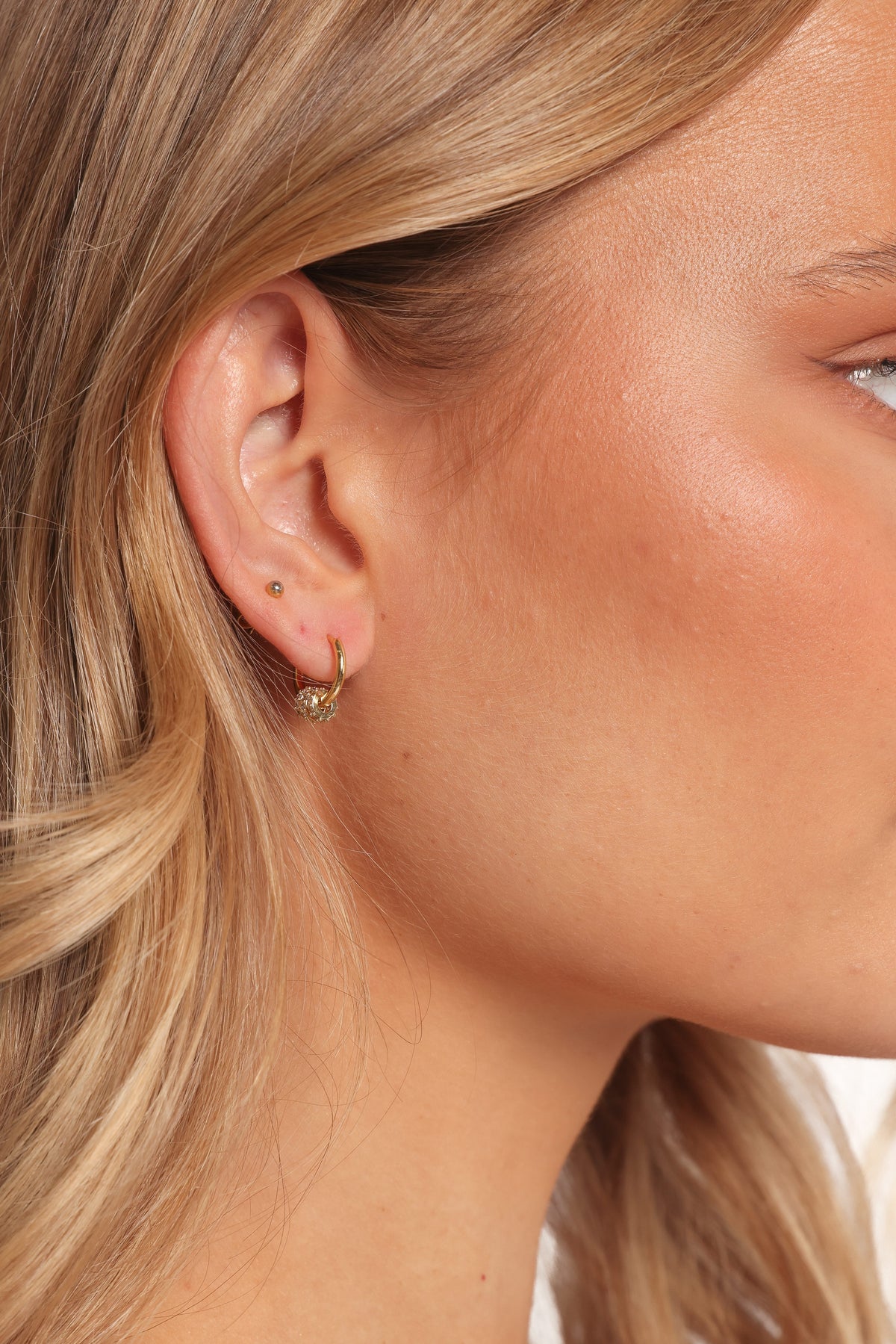 Melanie Earrings in Gold – view 2 of 4