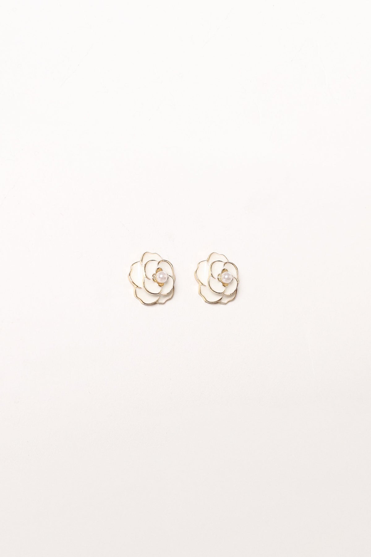 Reina Flower Earrings in Gold White – view 2 of 2