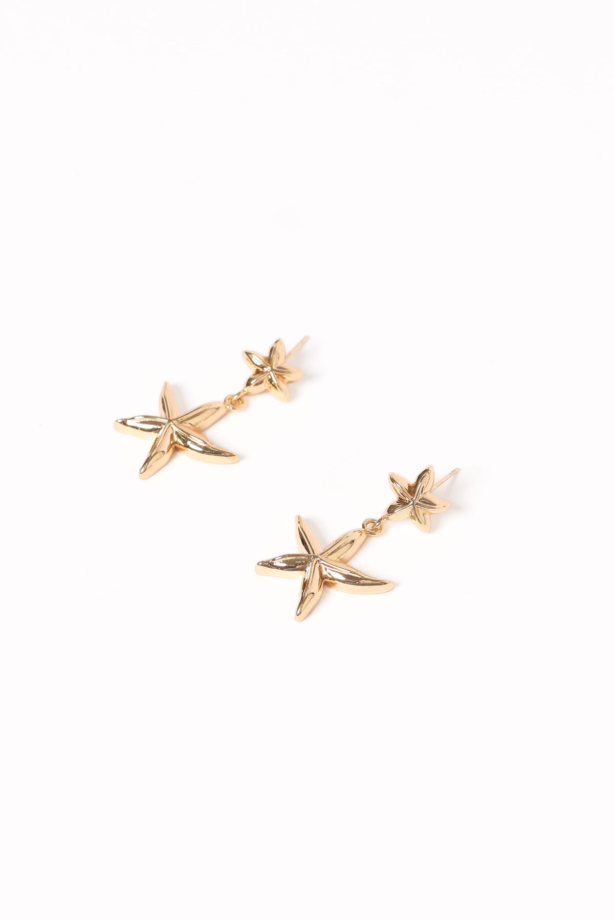 Sandy Earrings in Gold – view 1 of 2